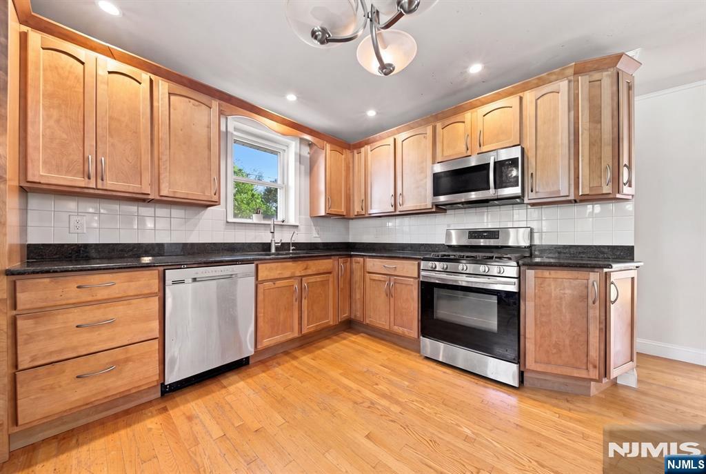 225 Walnut Street