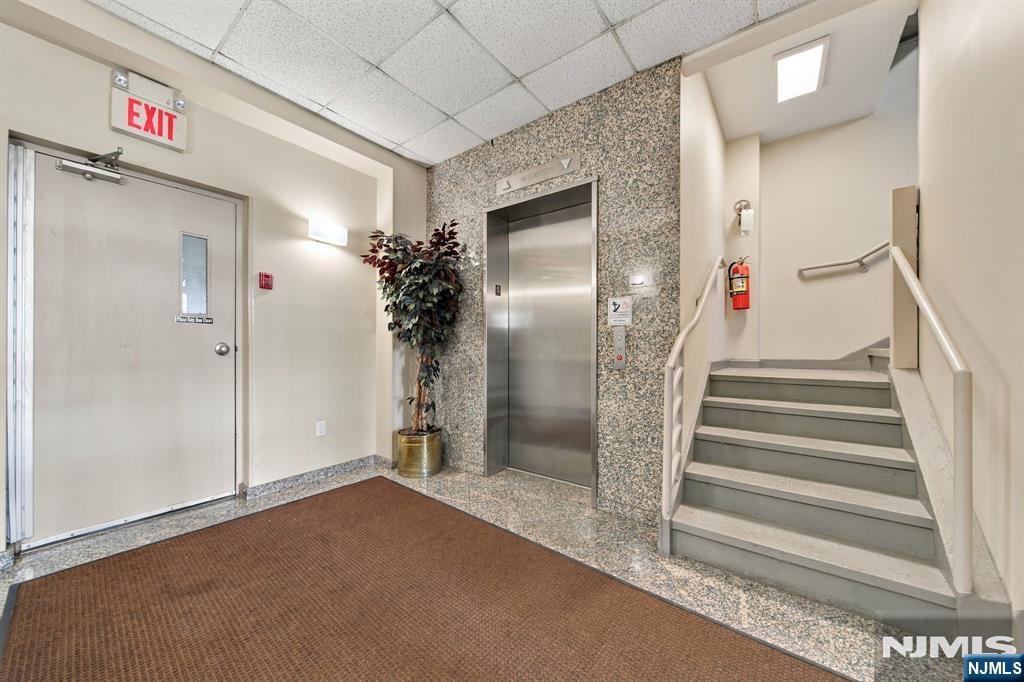 610 Anderson Avenue 3D