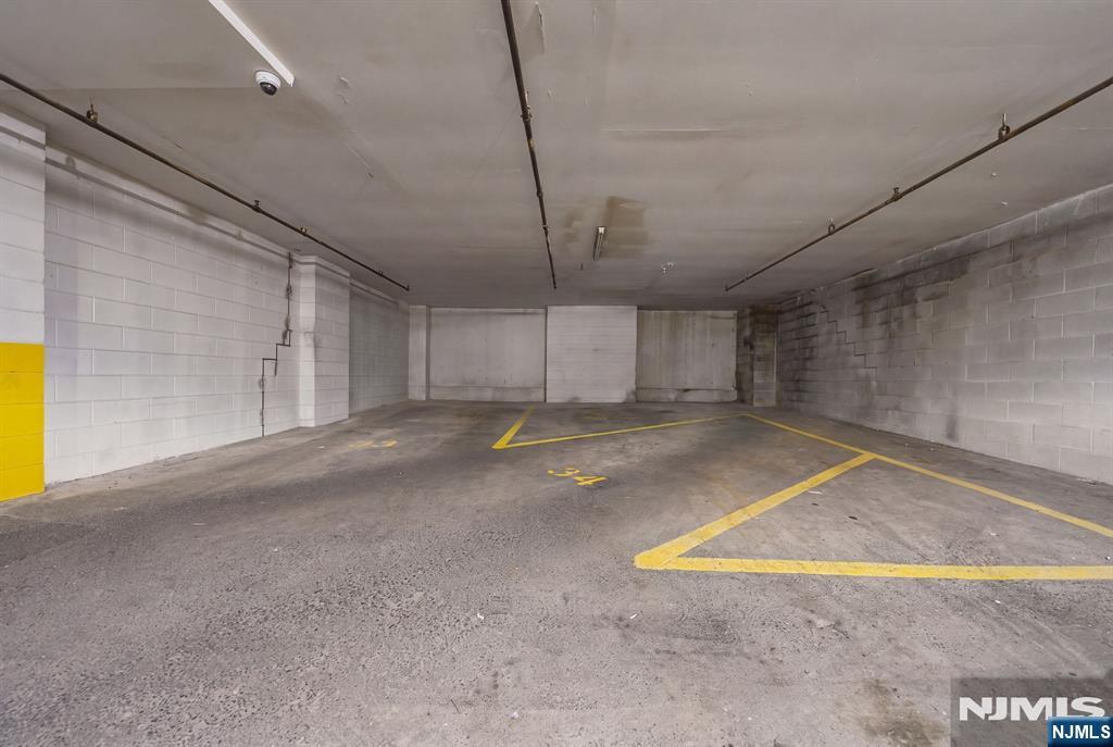 610 Anderson Avenue 3D