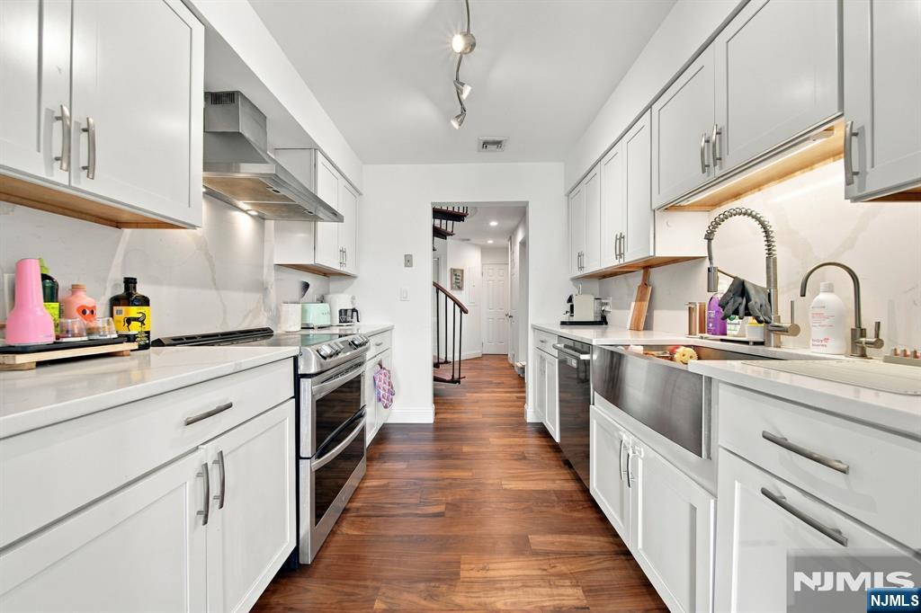 610 Anderson Avenue 3D
