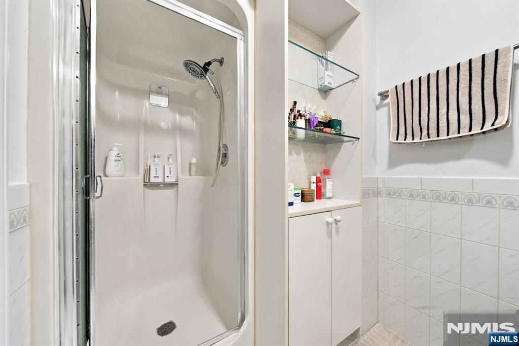 610 Anderson Avenue 3D