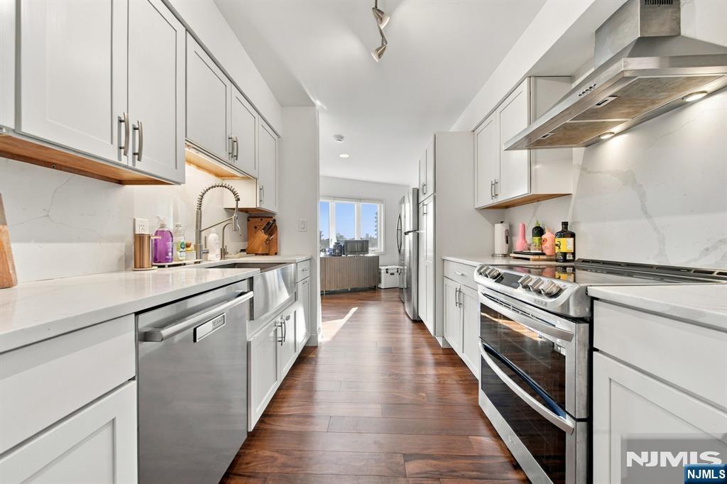 610 Anderson Avenue 3D