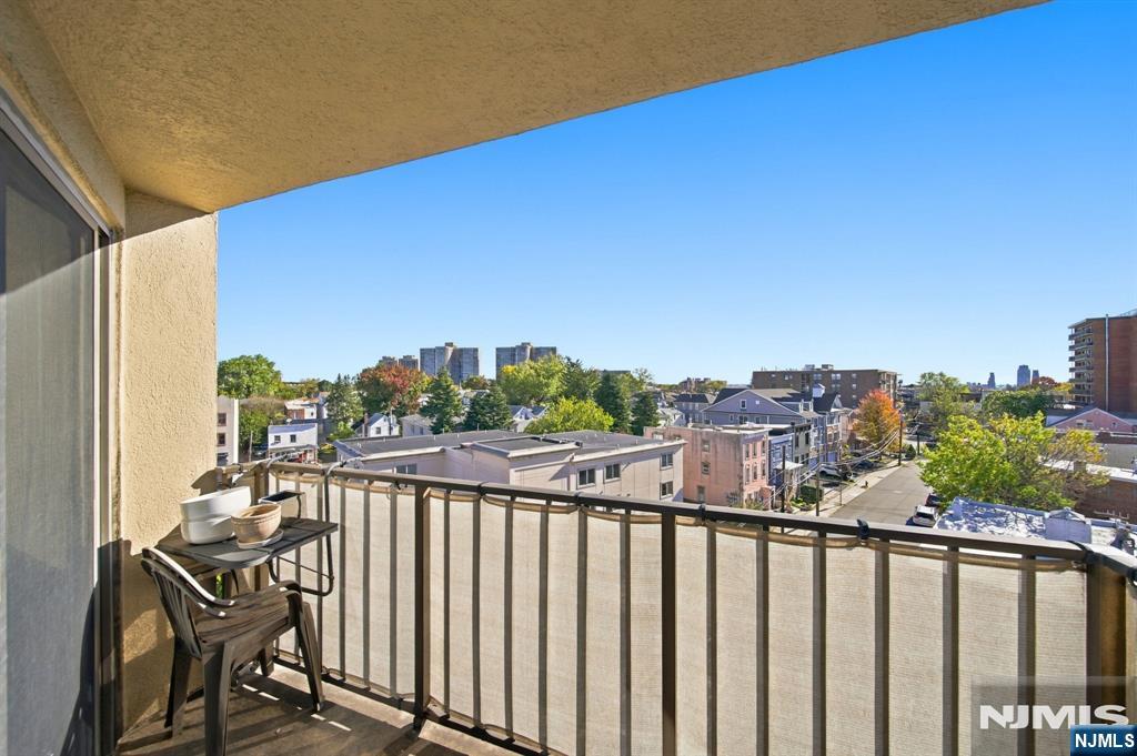 610 Anderson Avenue 3D
