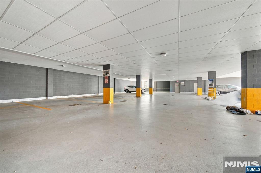 610 Anderson Avenue 3D