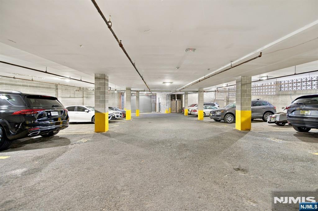 610 Anderson Avenue 3D