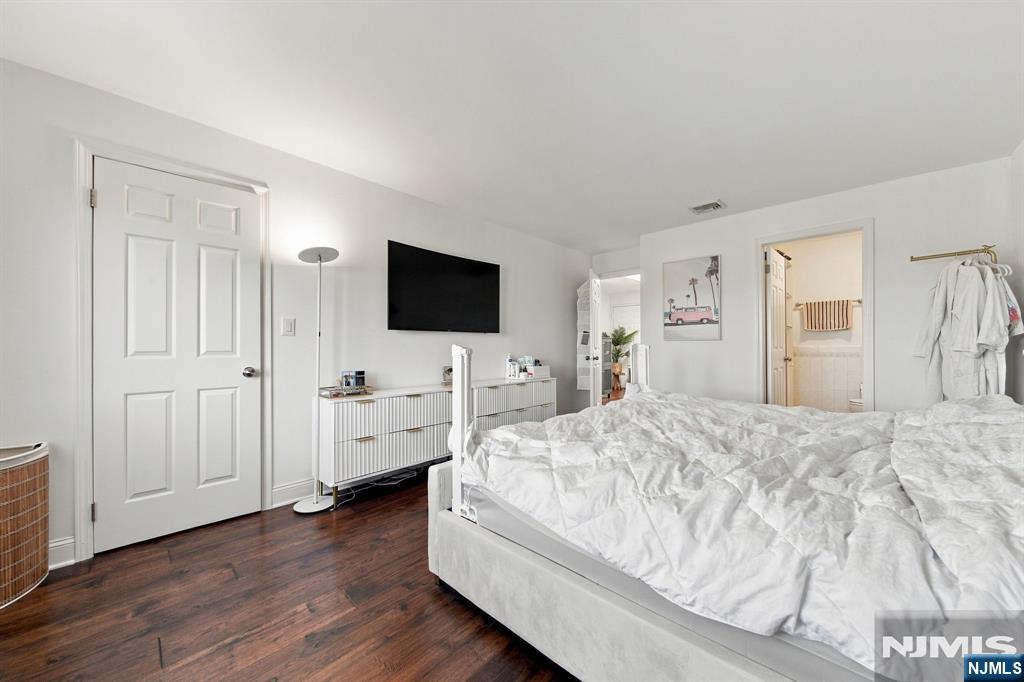 610 Anderson Avenue 3D