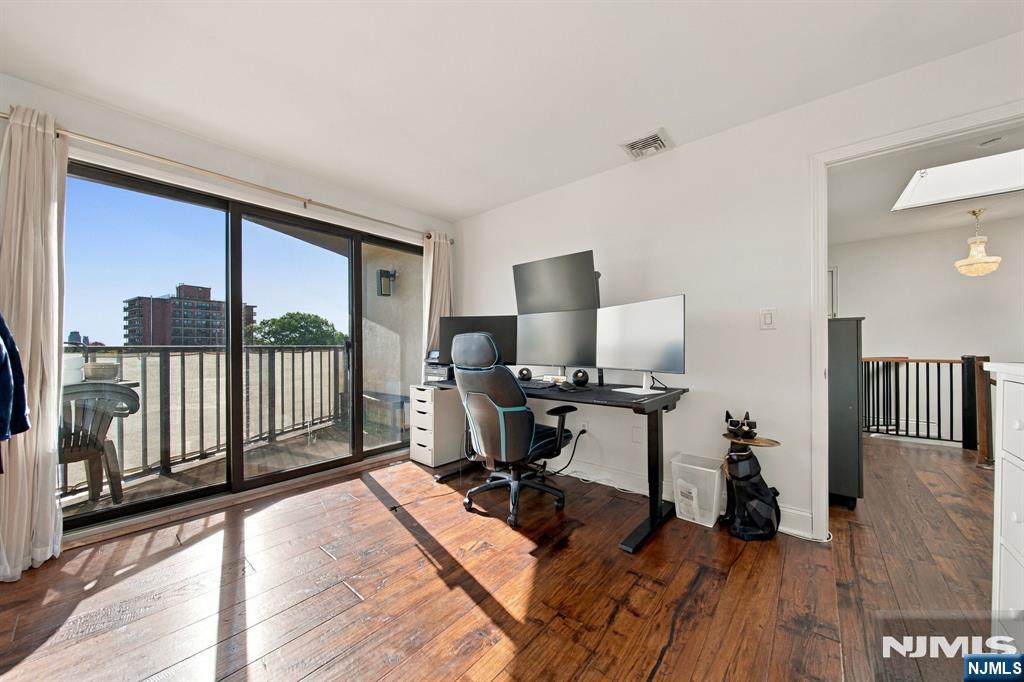 610 Anderson Avenue 3D