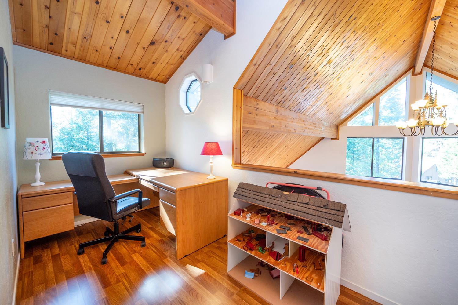 2088 Castlewood