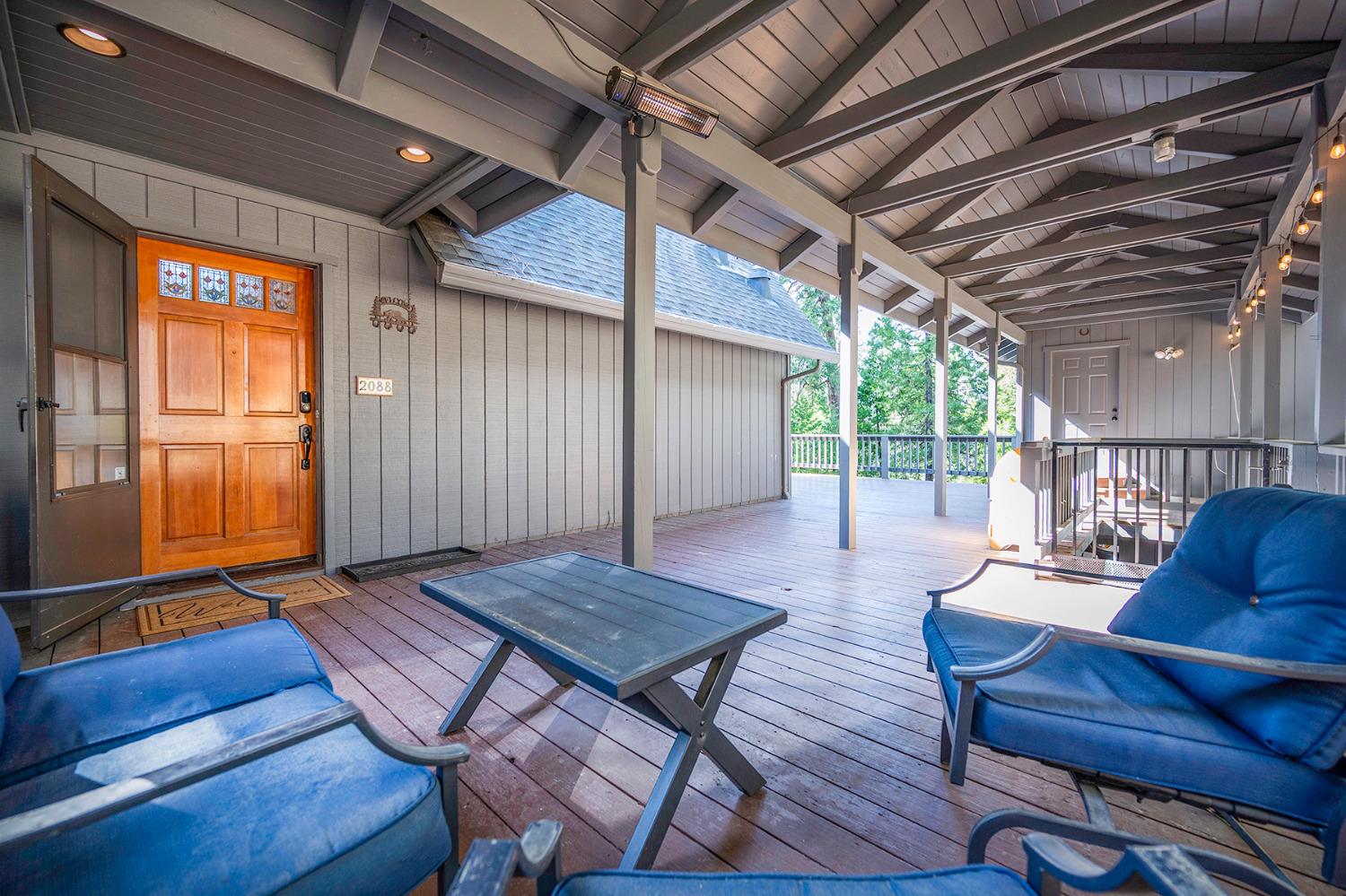 2088 Castlewood