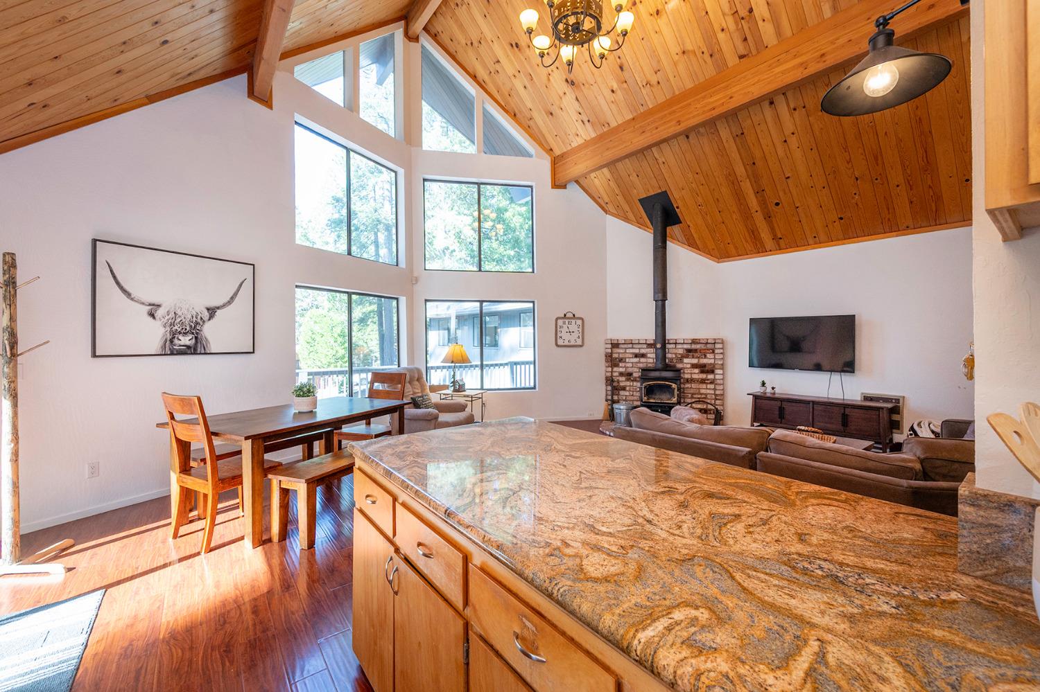 2088 Castlewood