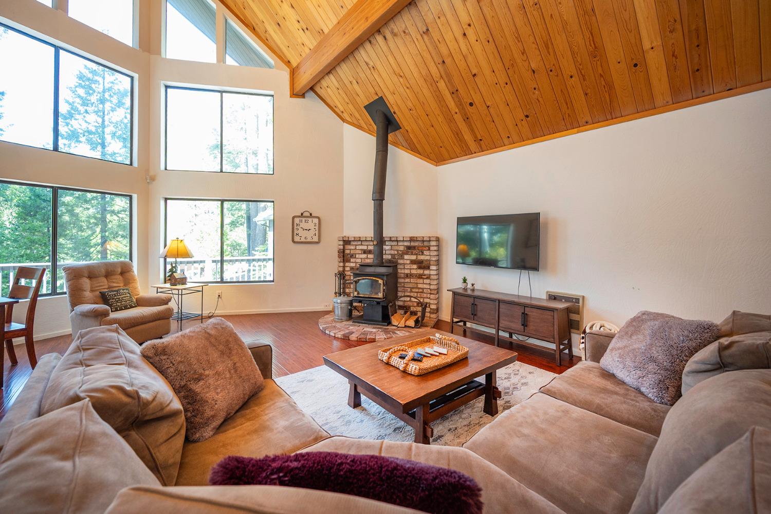 2088 Castlewood