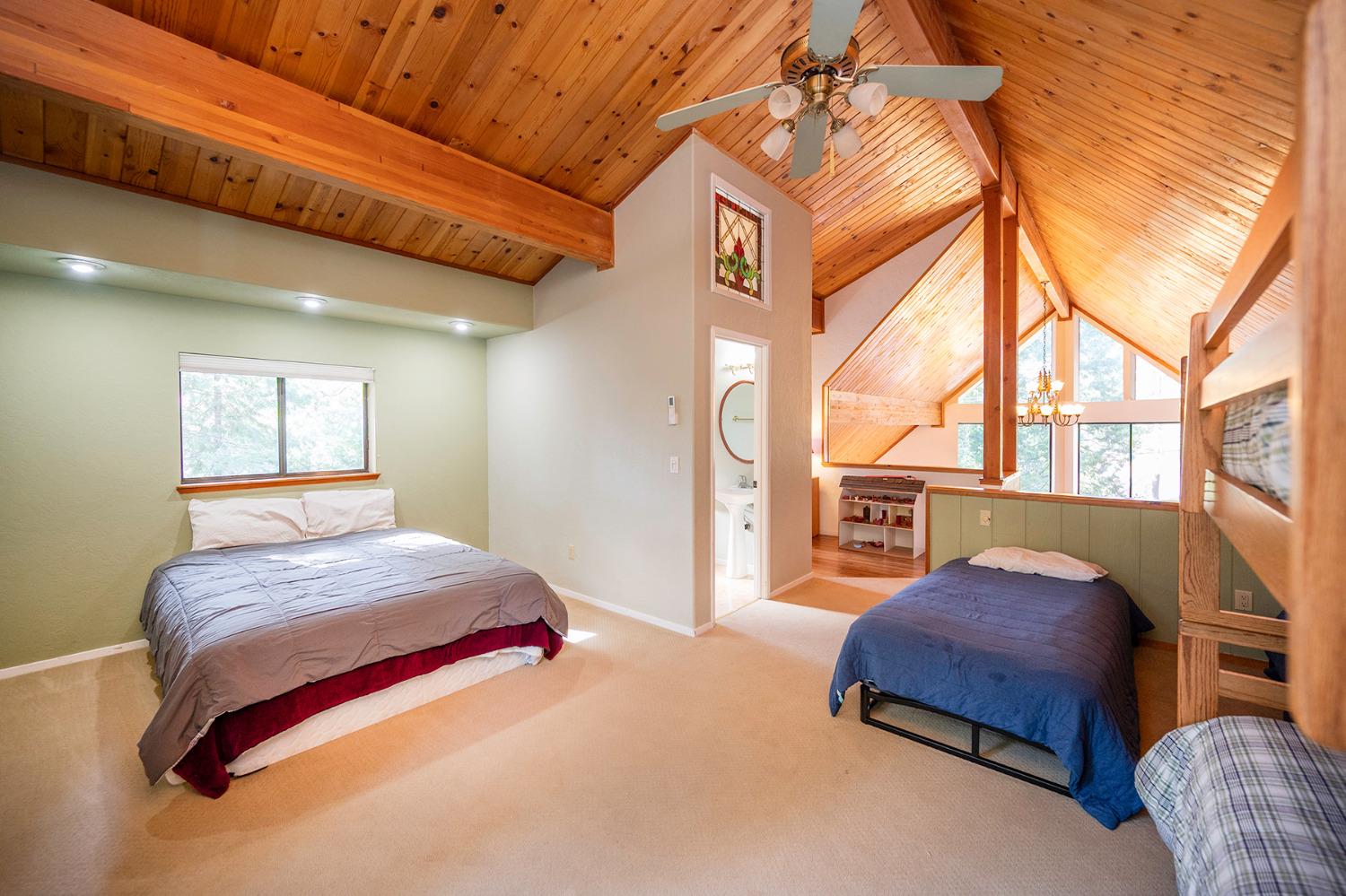 2088 Castlewood