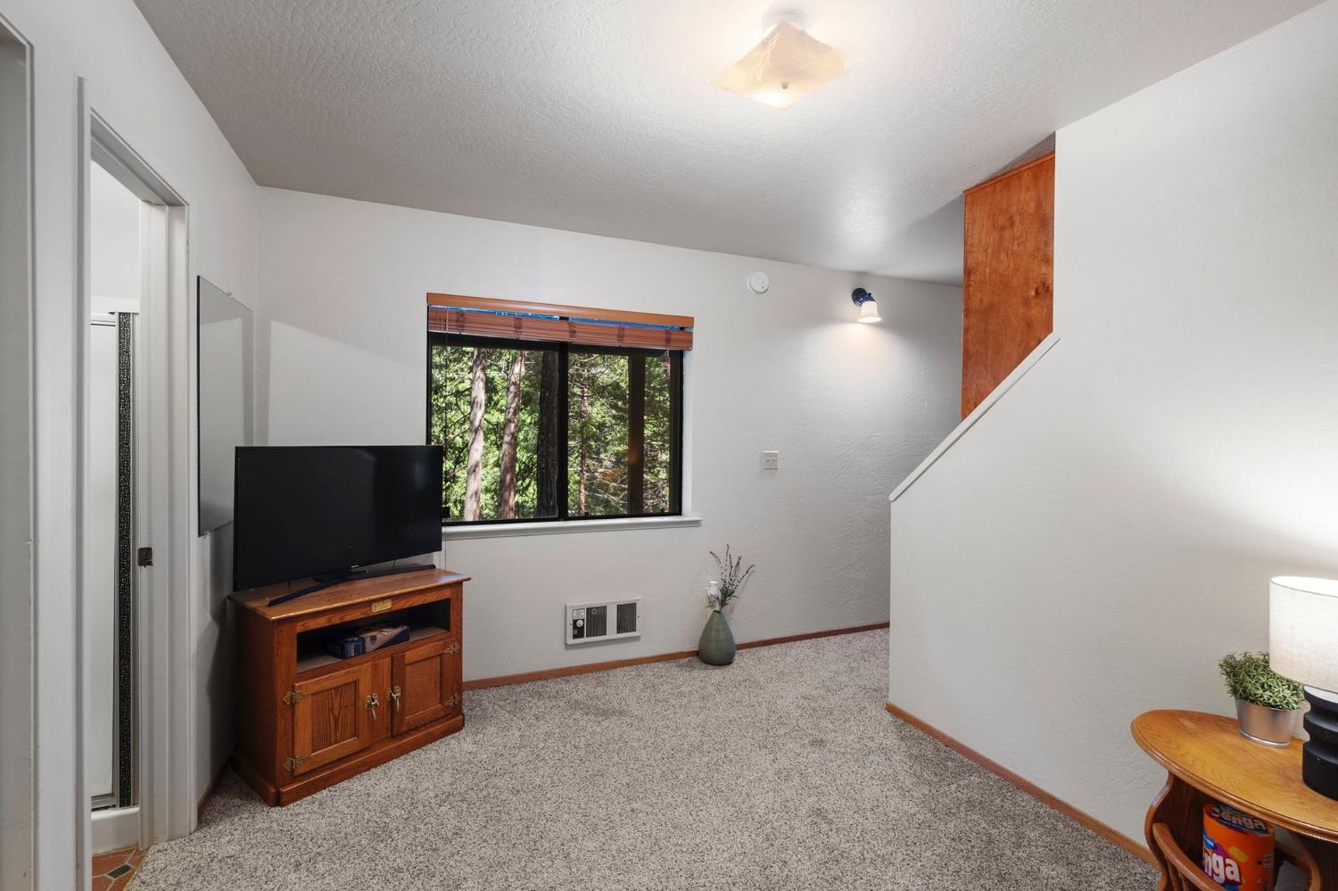 1300 Shoshone Drive