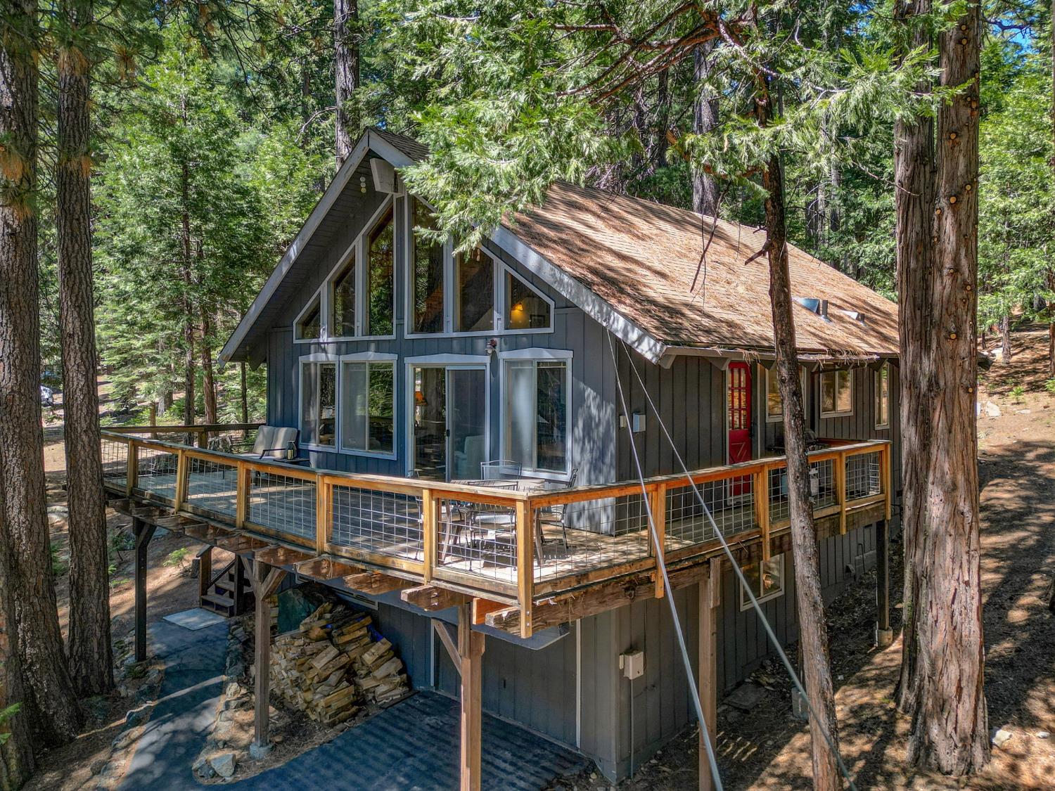 2200 Yana Lane