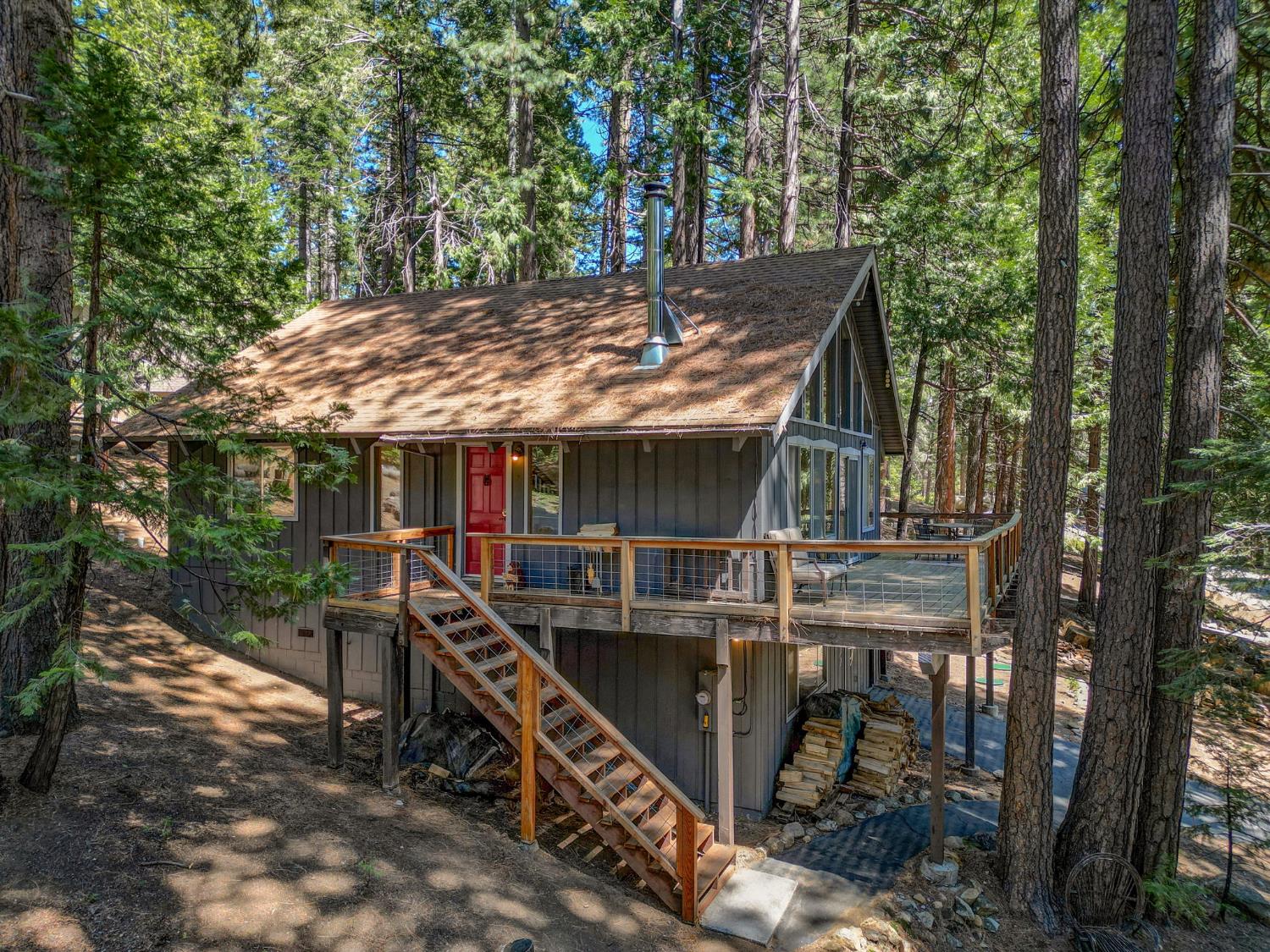 2200 Yana Lane