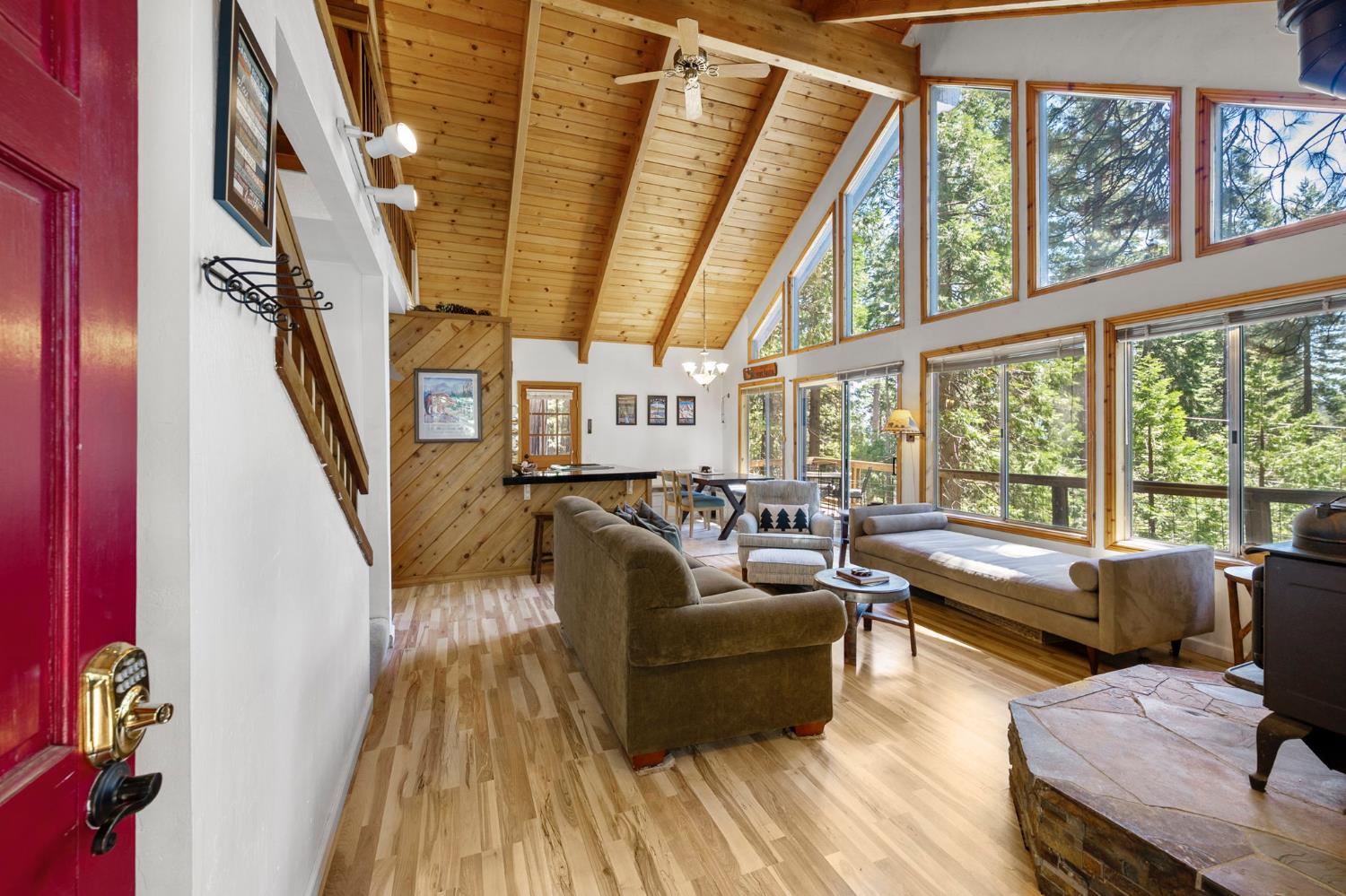 2200 Yana Lane