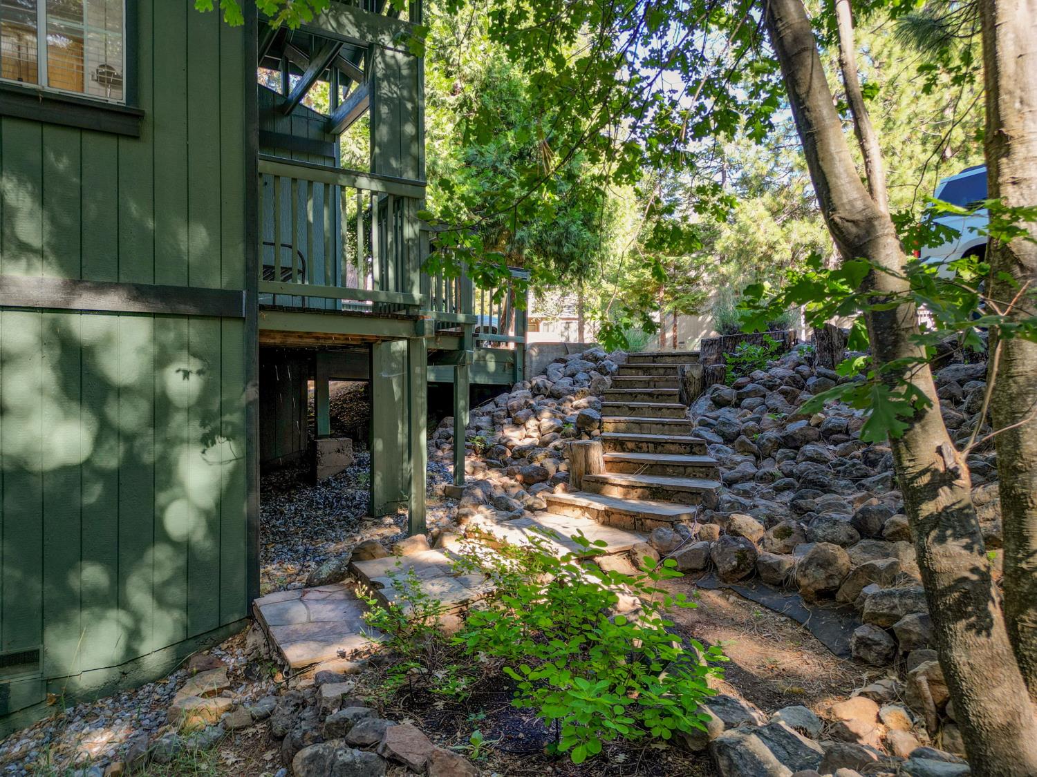 56 Splash Dam Way
