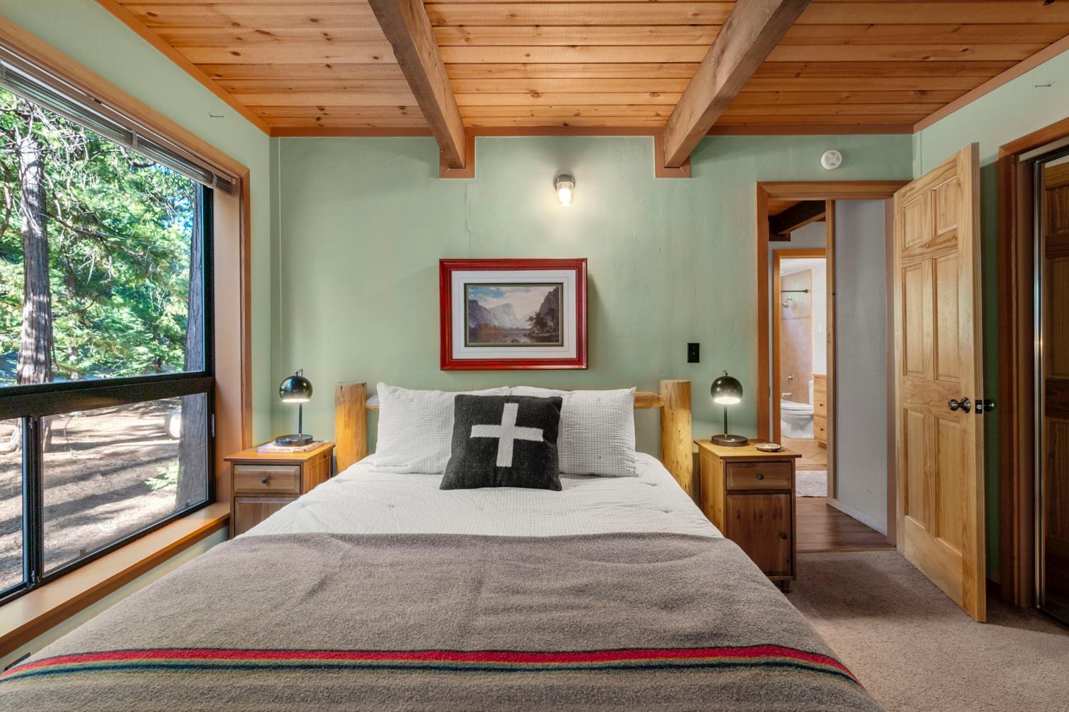 1995 South Sierra View