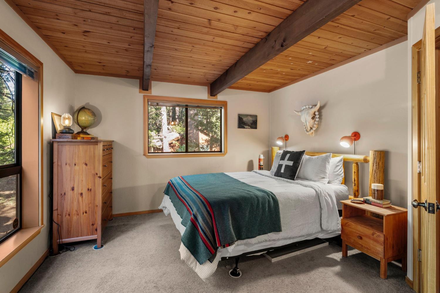 1995 South Sierra View