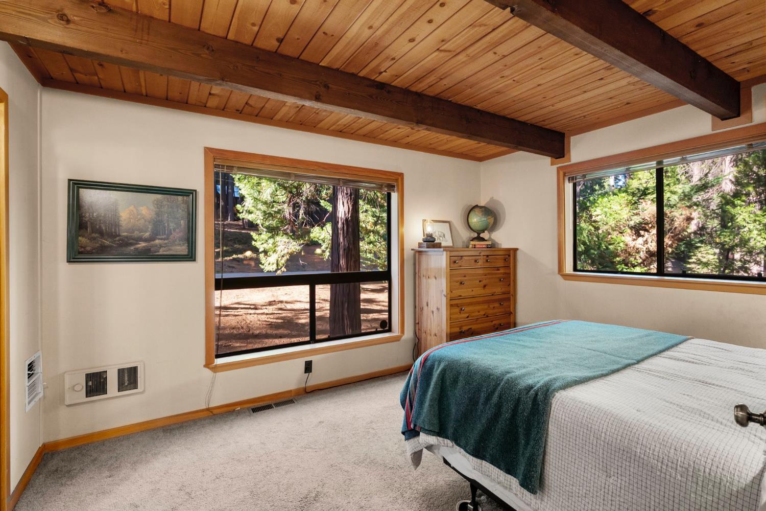 1995 South Sierra View