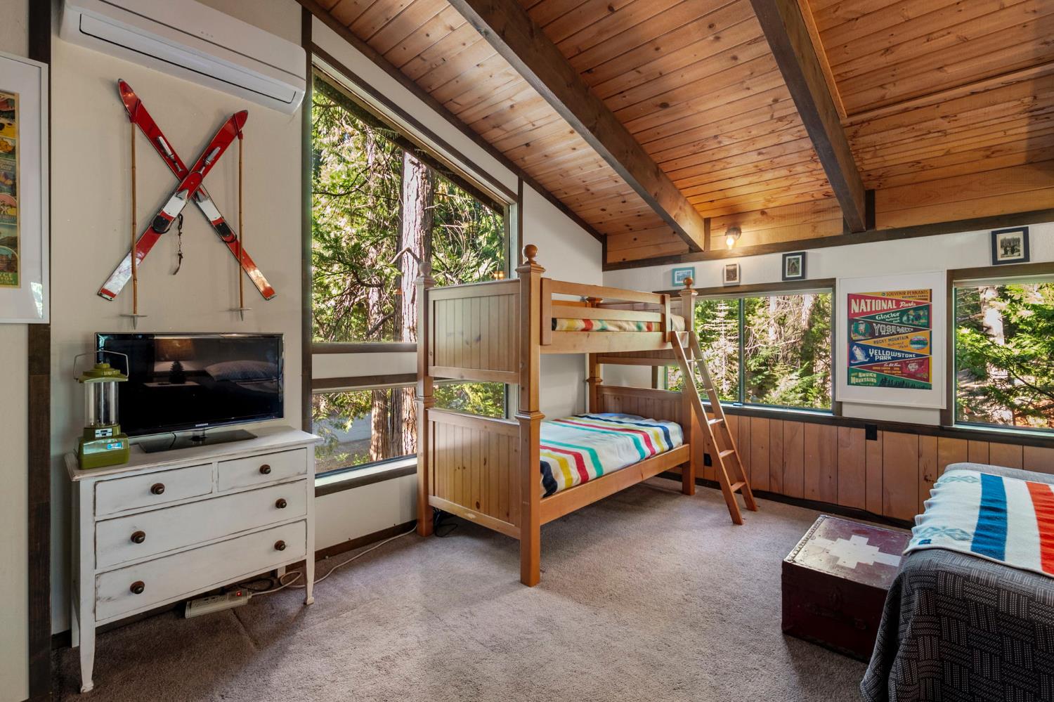 1995 South Sierra View