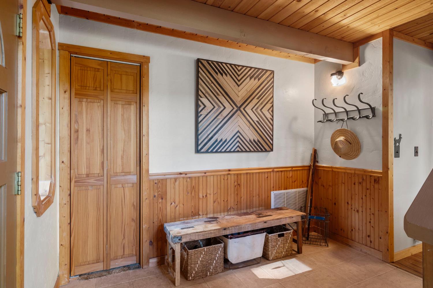 1995 South Sierra View