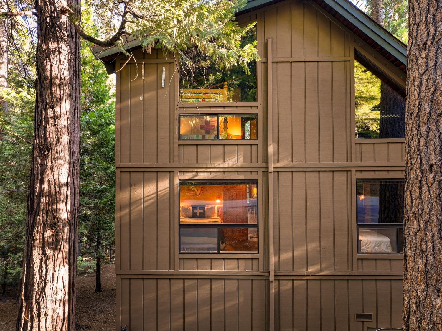 1995 South Sierra View