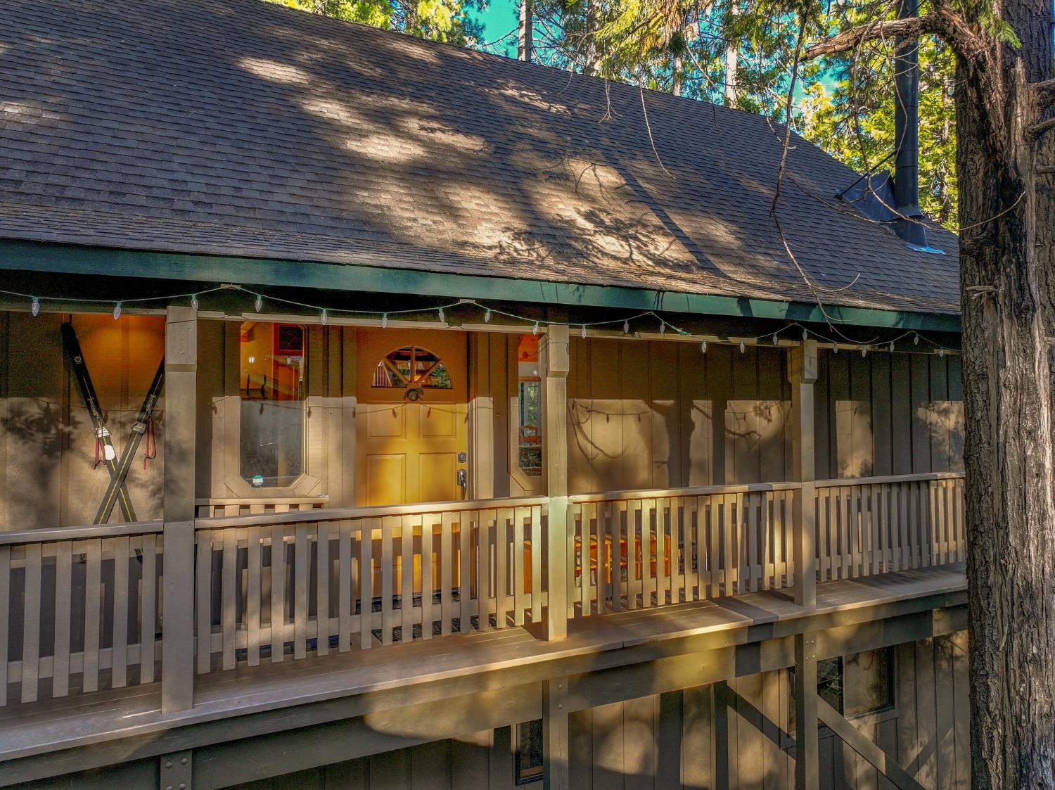 1995 South Sierra View