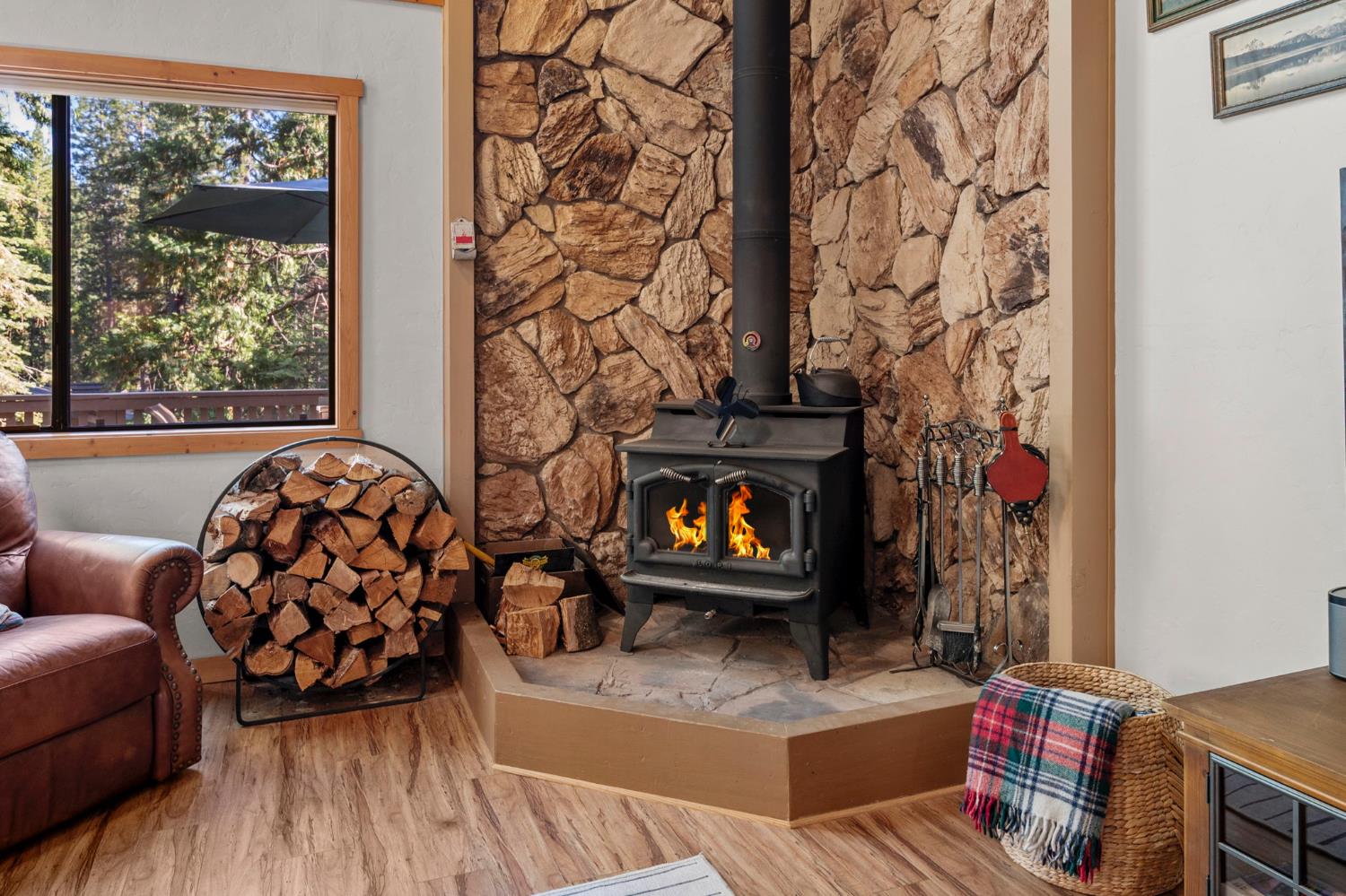 1995 South Sierra View