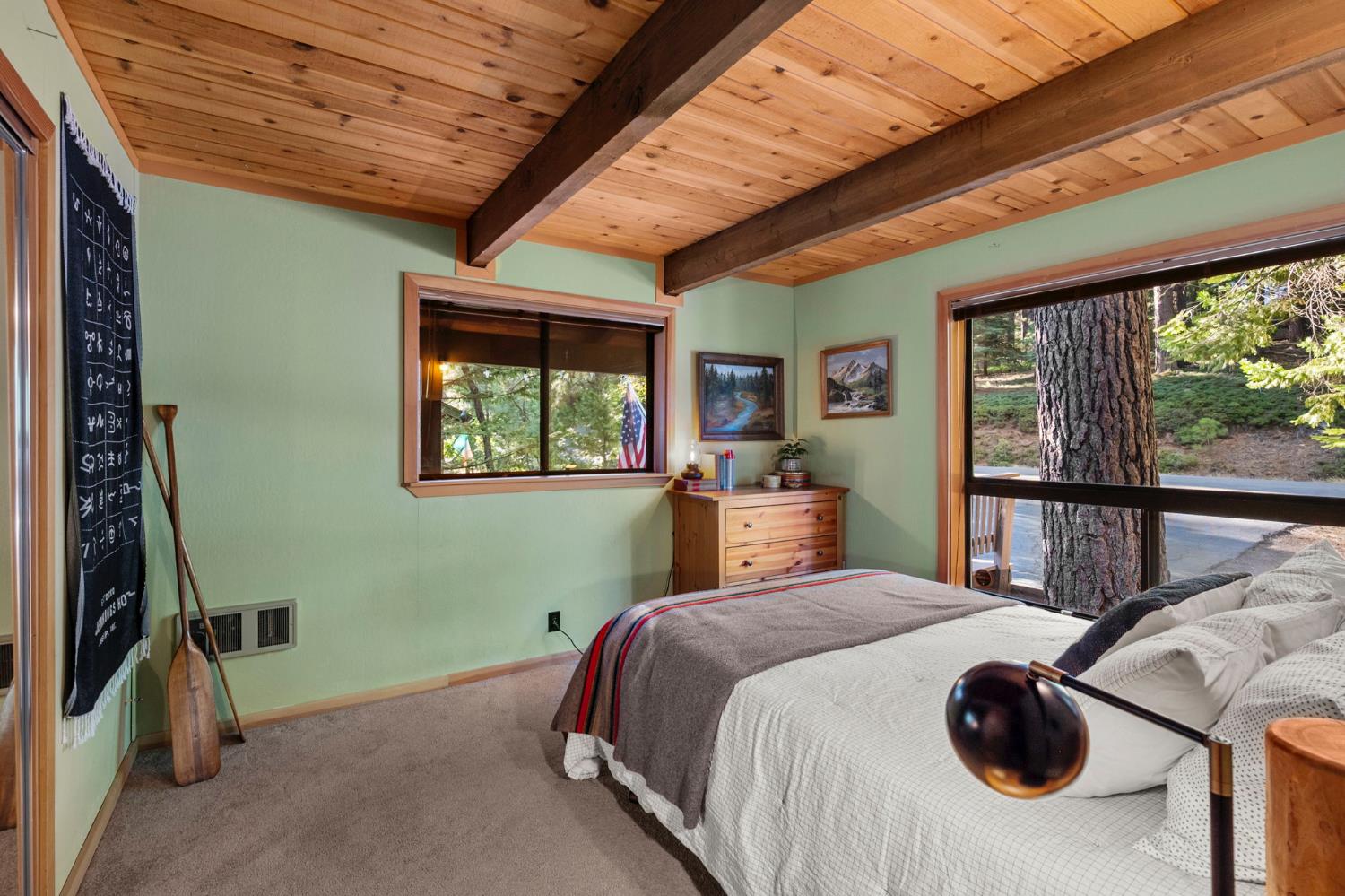 1995 South Sierra View