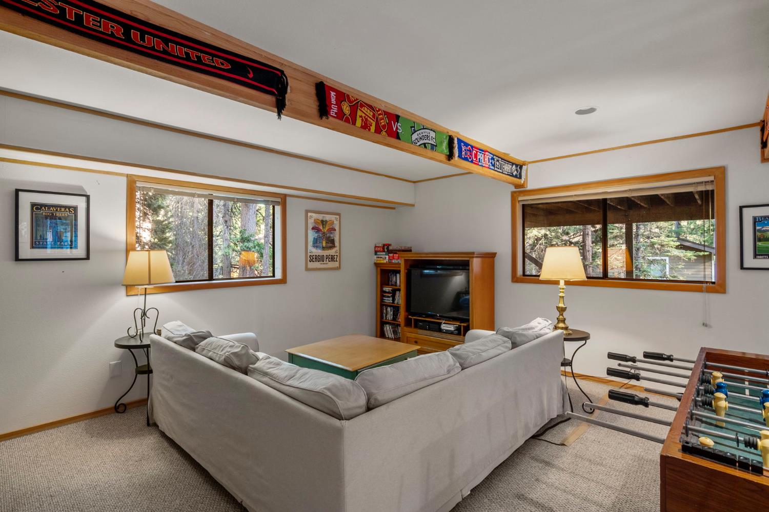 1995 South Sierra View