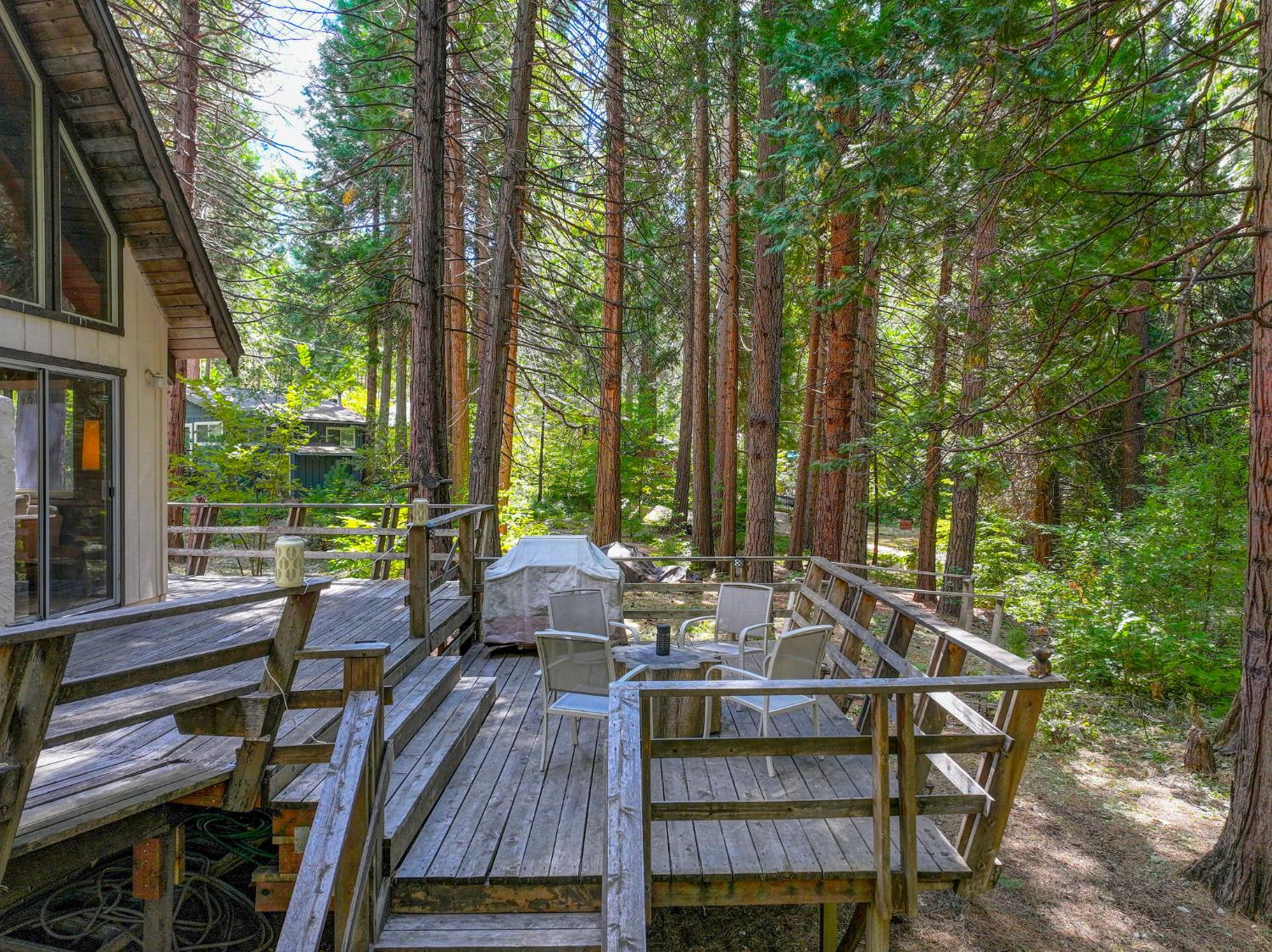 3737 Lakemont Drive