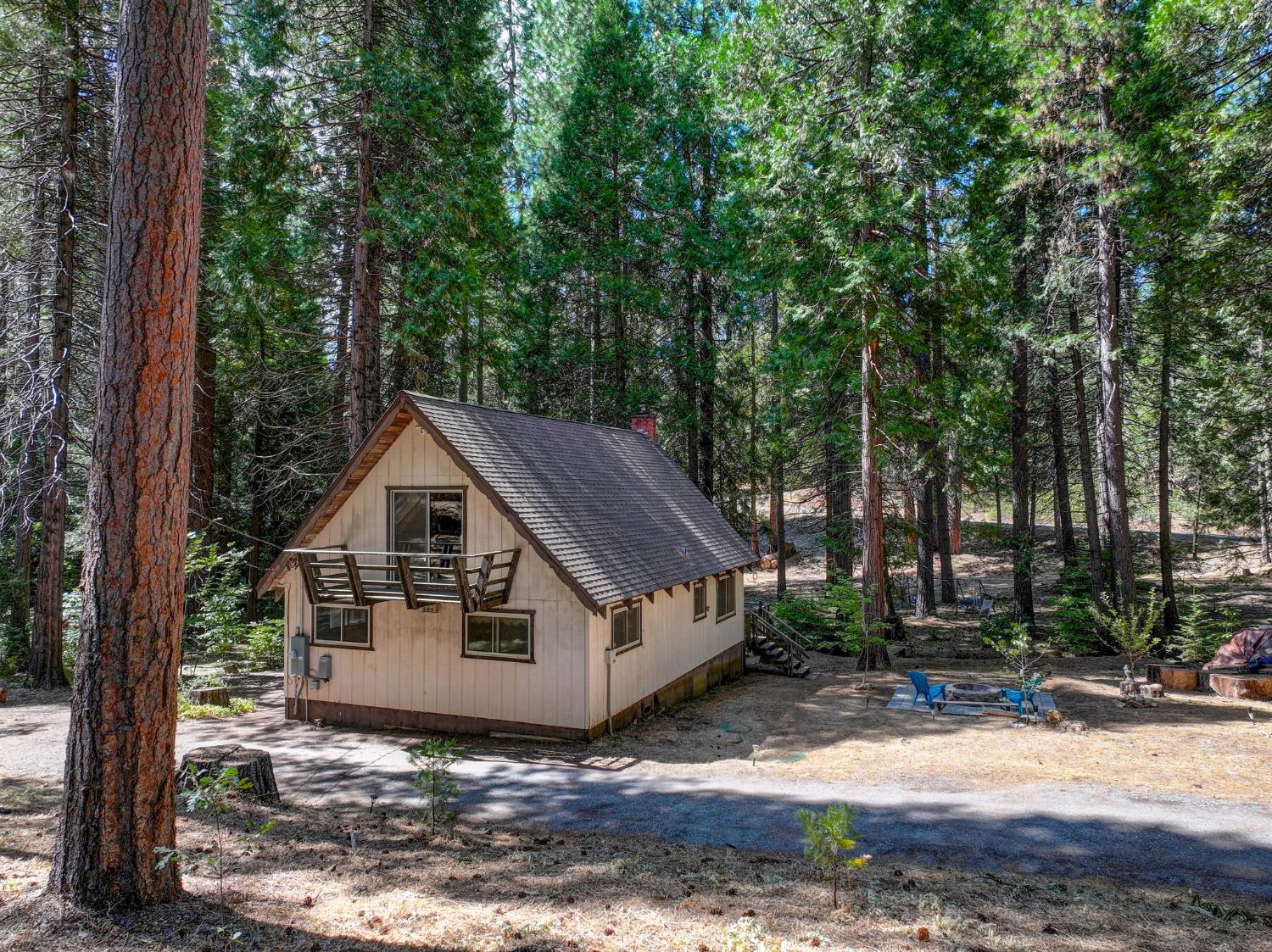 3737 Lakemont Drive