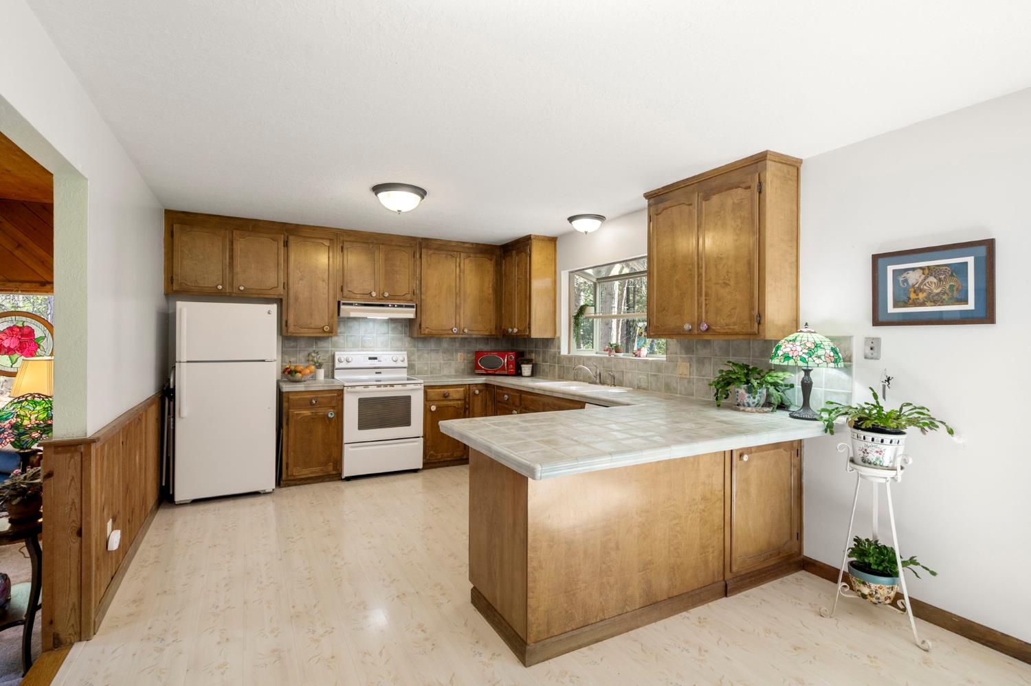 2254 Country Club Drive