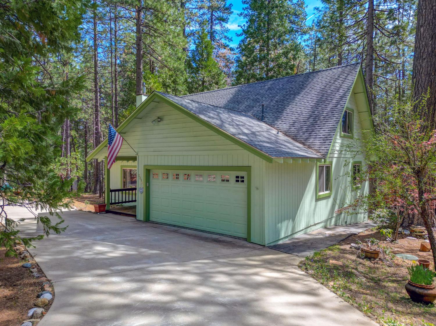 2254 Country Club Drive