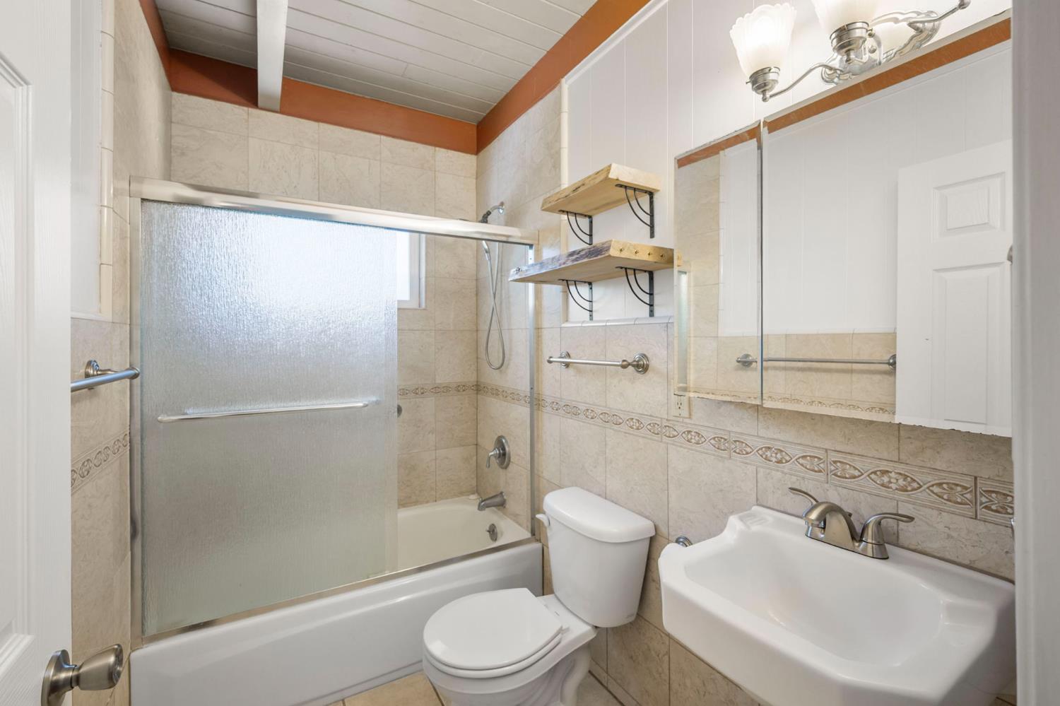 2609 Country Club Drive