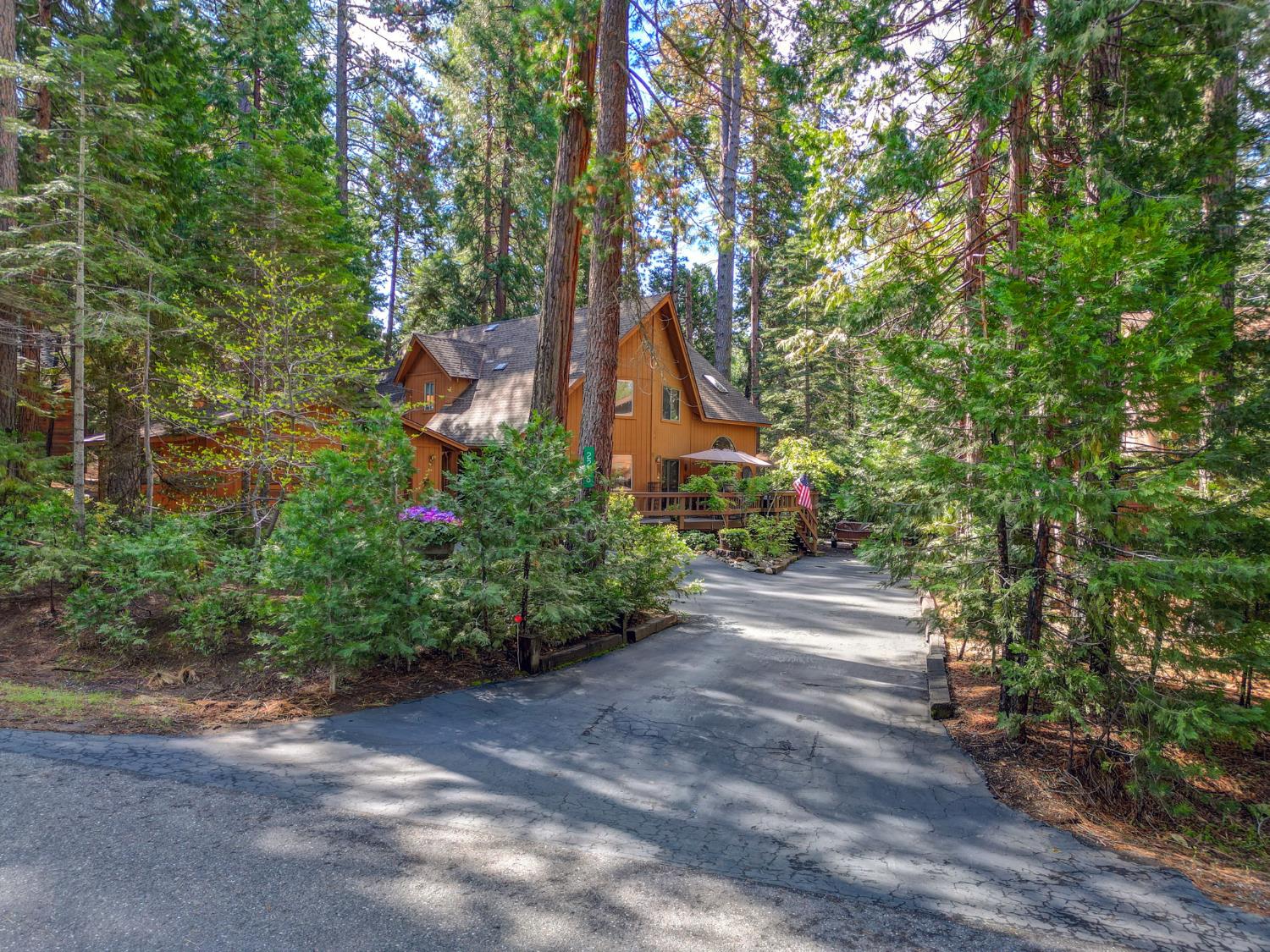 2216 Castlewood Lane