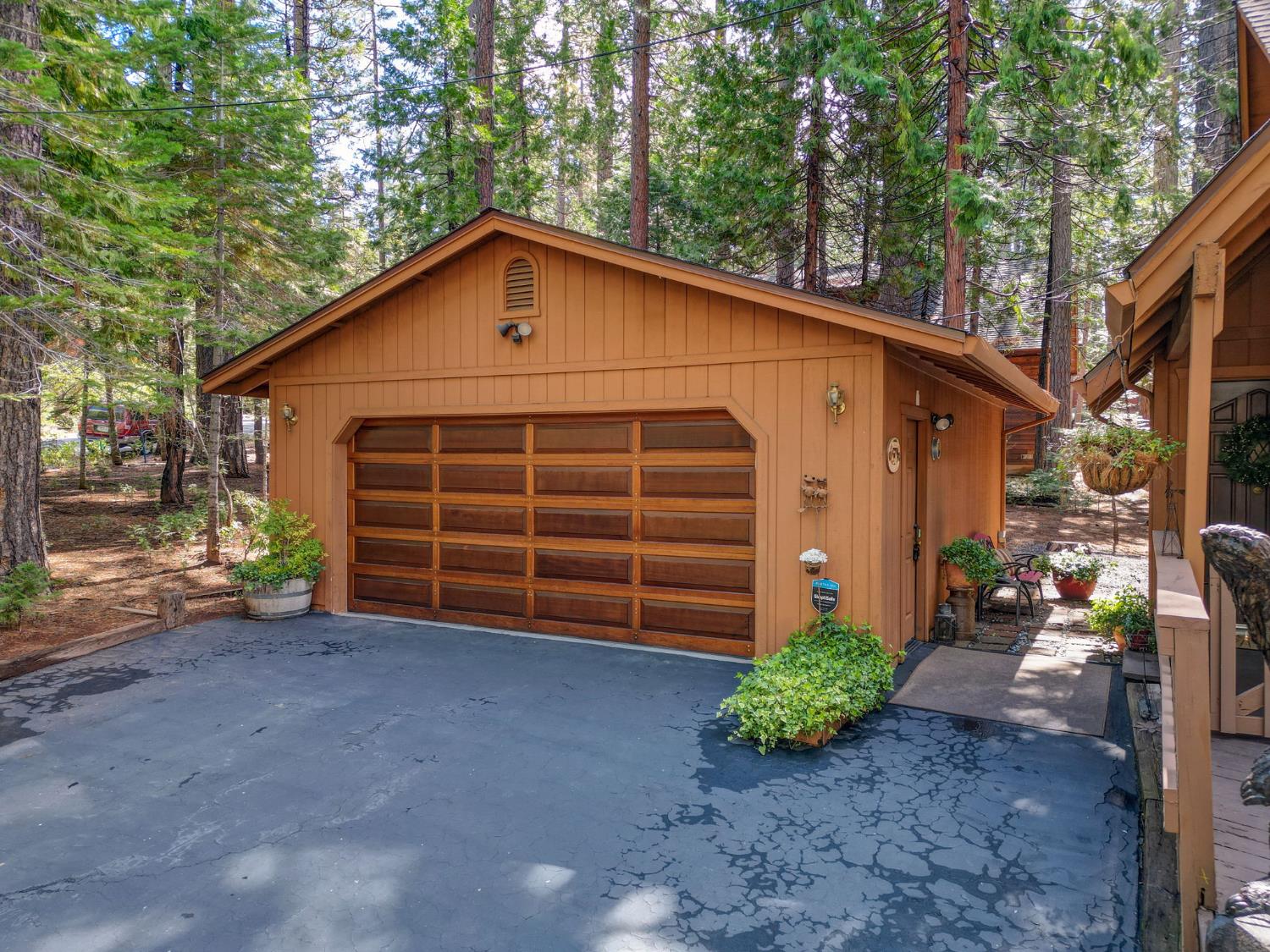 2216 Castlewood Lane