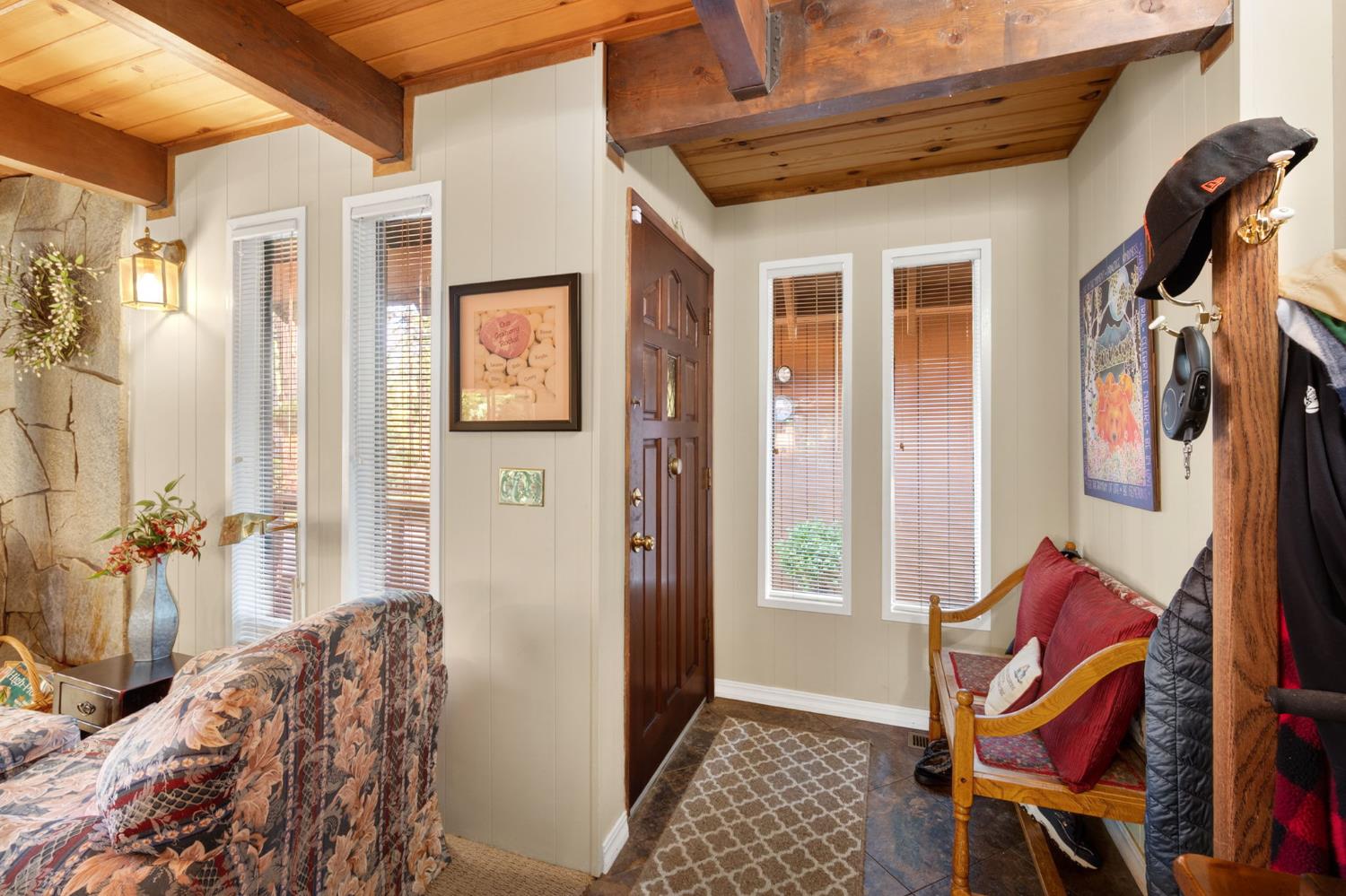 2216 Castlewood Lane