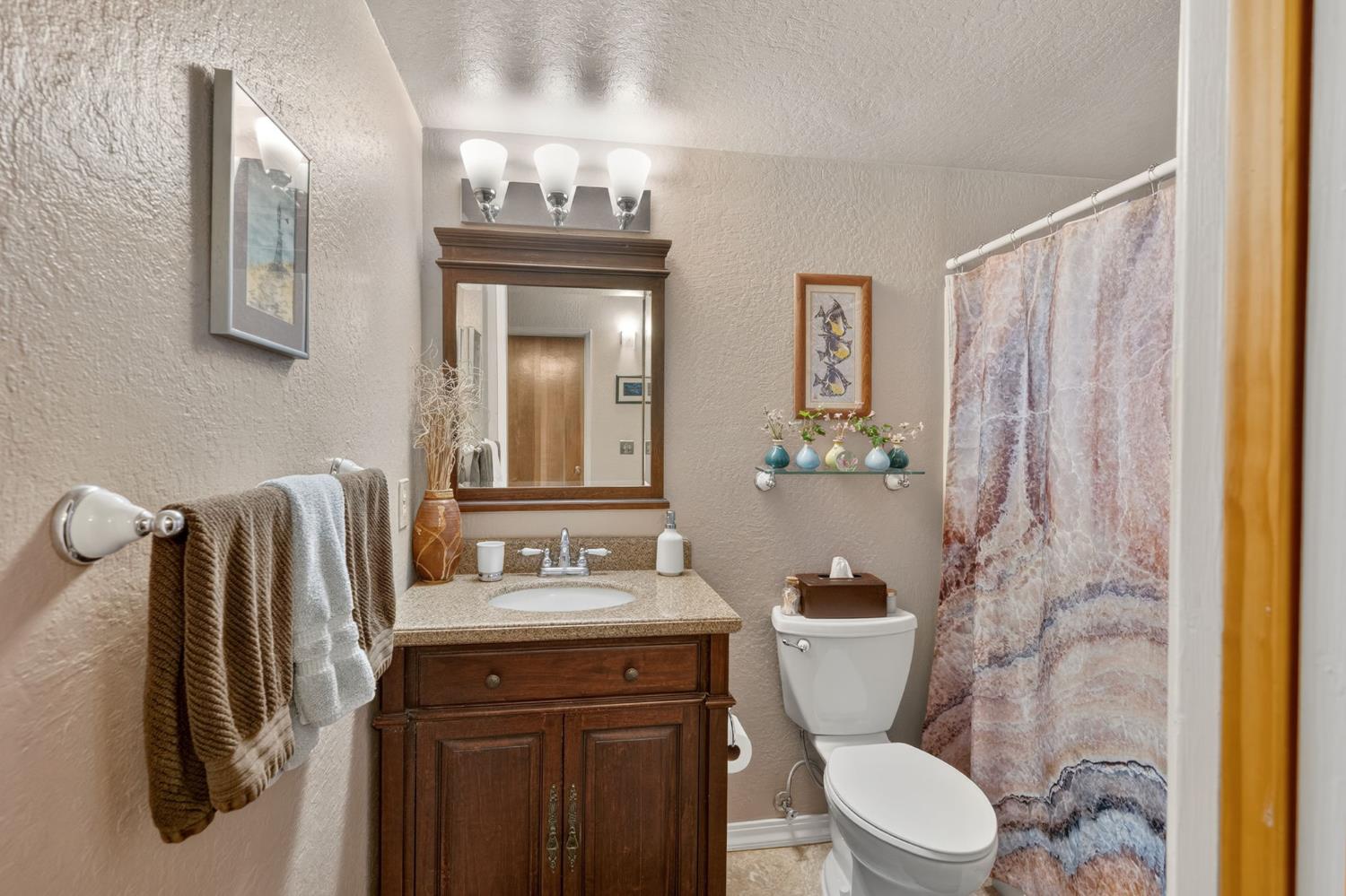 2216 Castlewood Lane