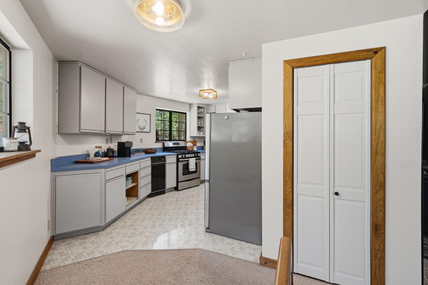 1434 Skyline Drive
