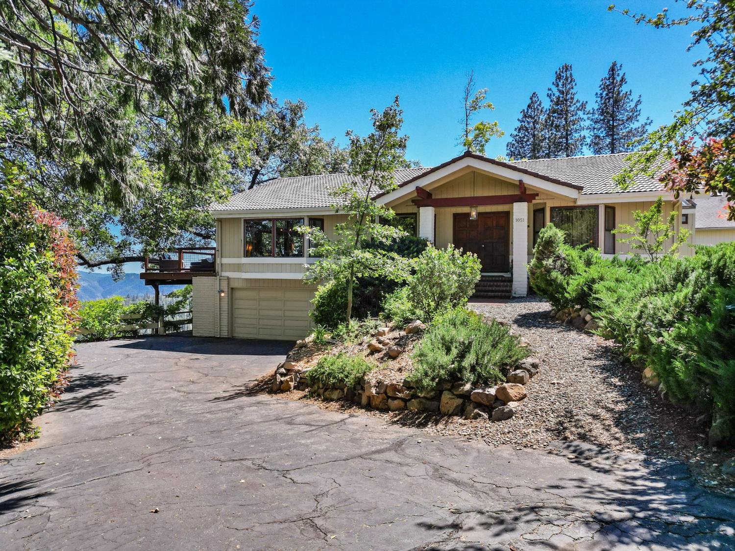 1051 Sandalwood Drive