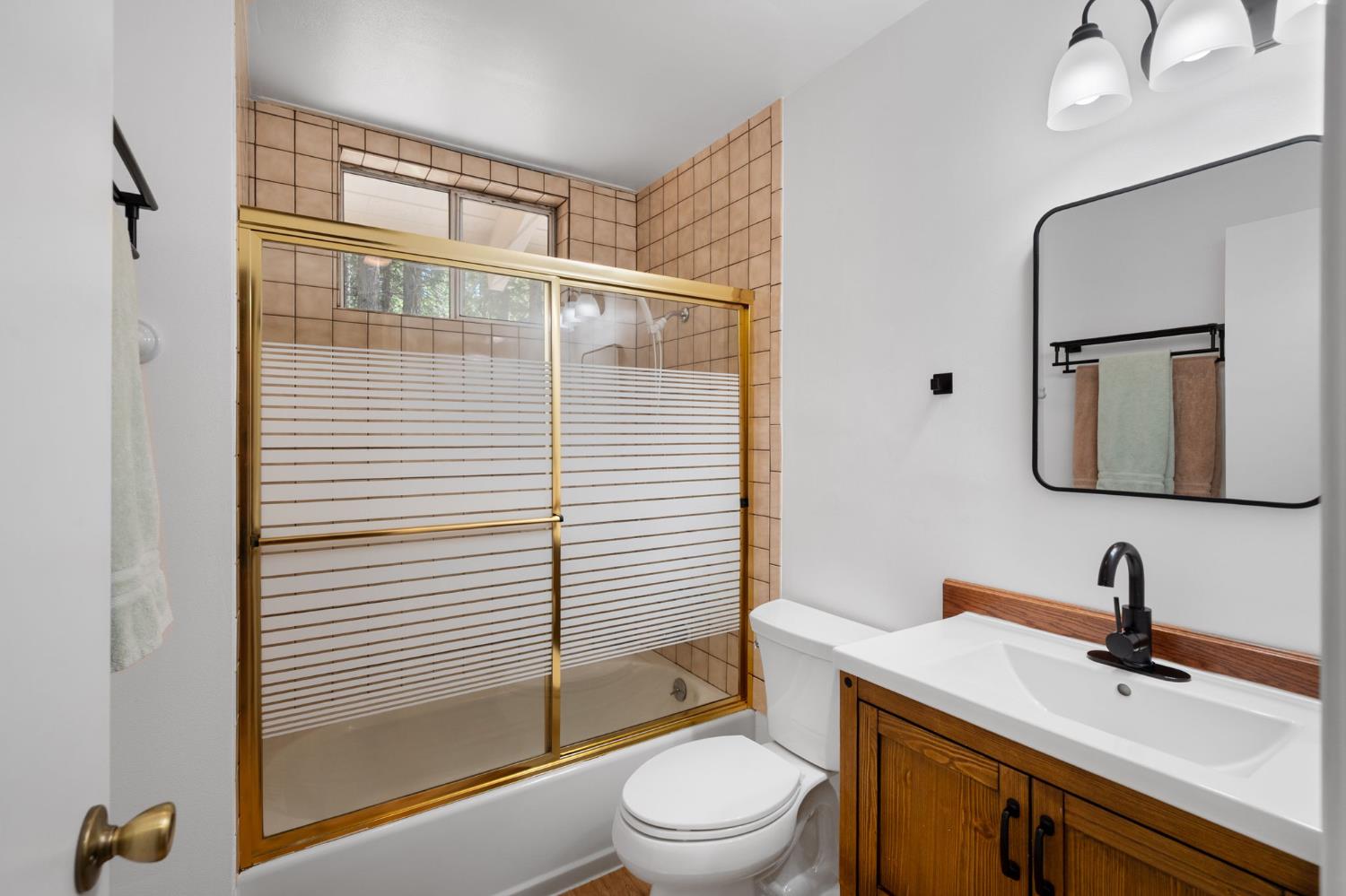 5004 Hokan Circle