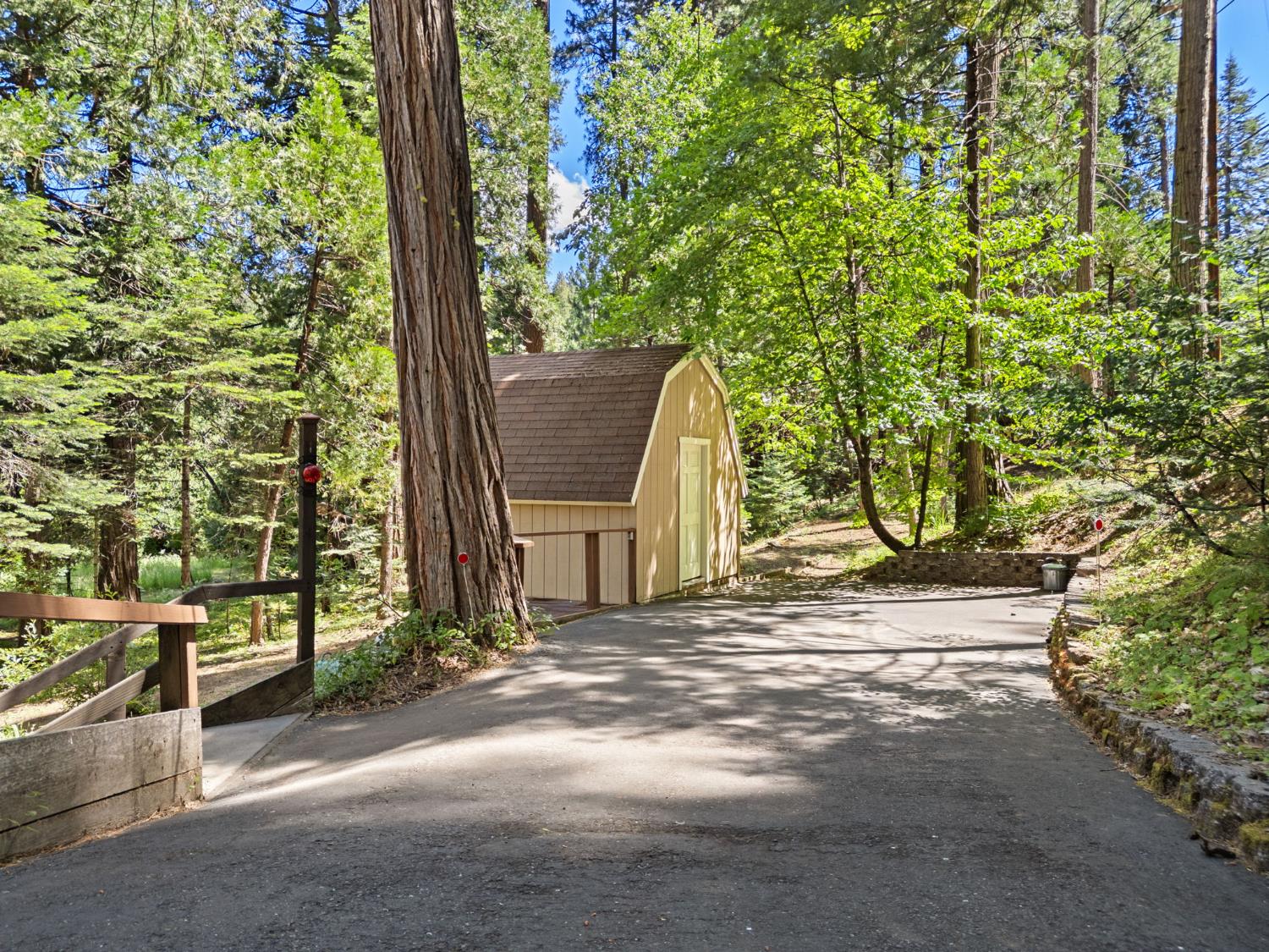 2415 Murphys Drive