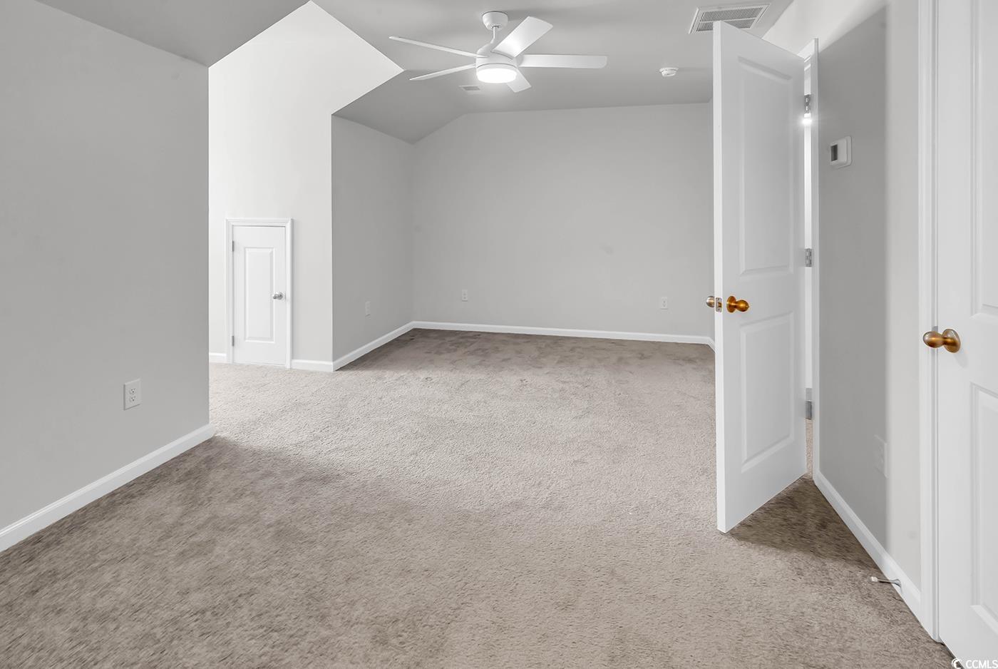 87 Vineyard Place Unit: 34