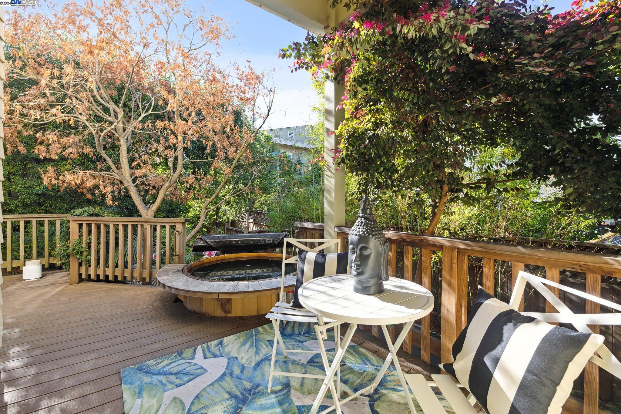 2612 WOOLSEY STREET