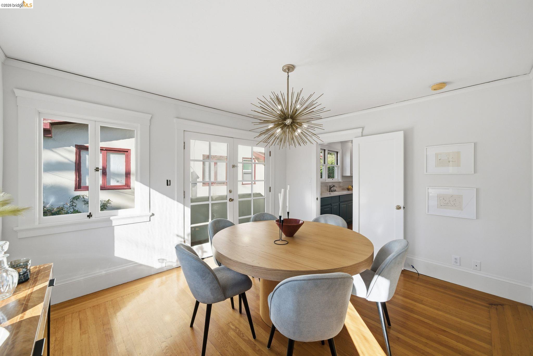 2401 Carleton Street