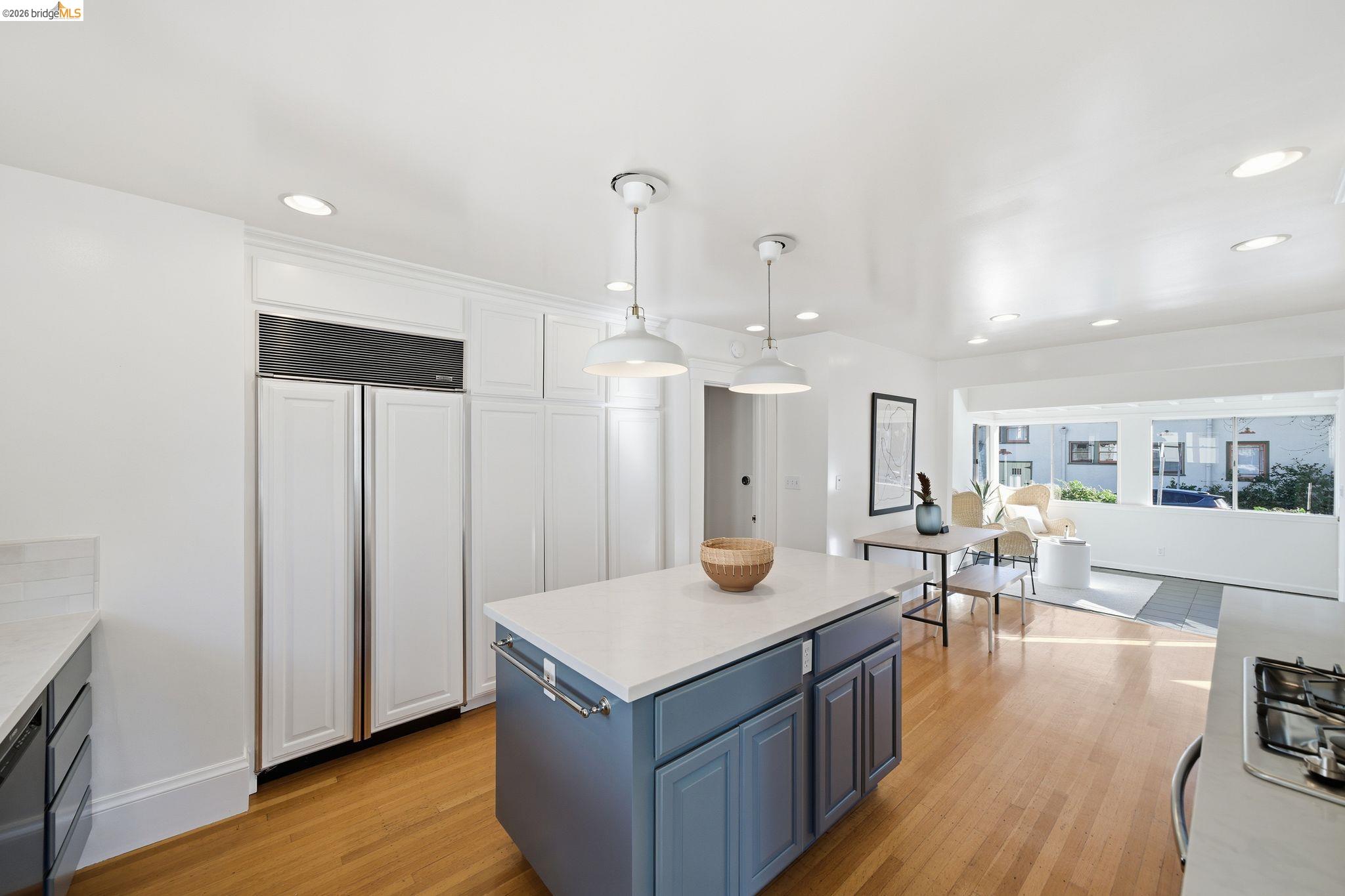 2401 Carleton Street