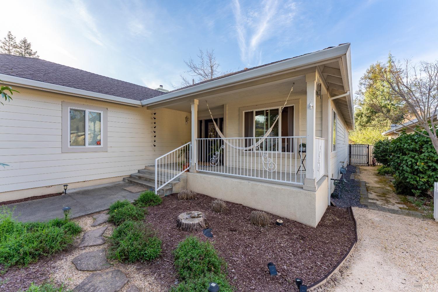 830 Cypress Avenue