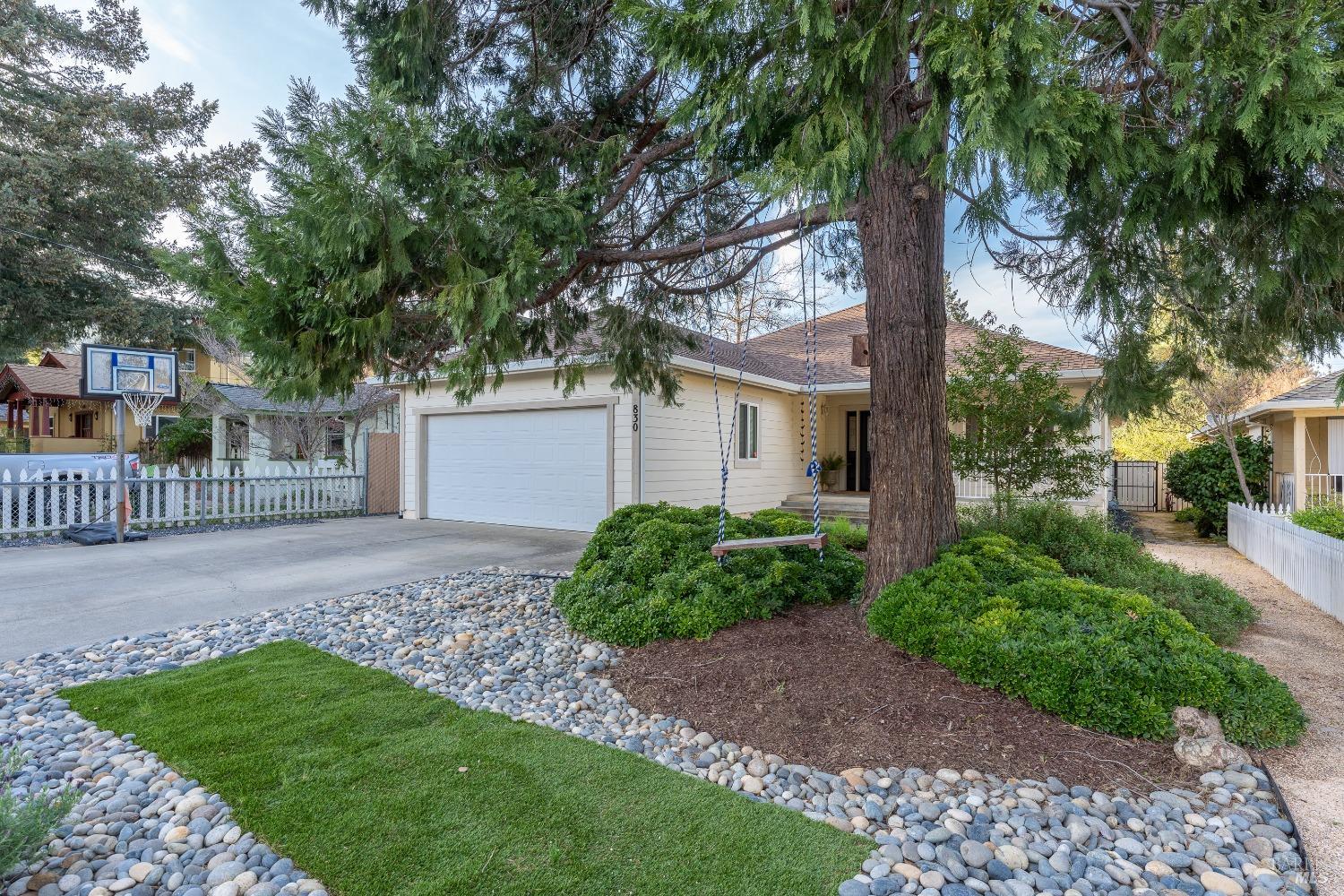830 Cypress Avenue
